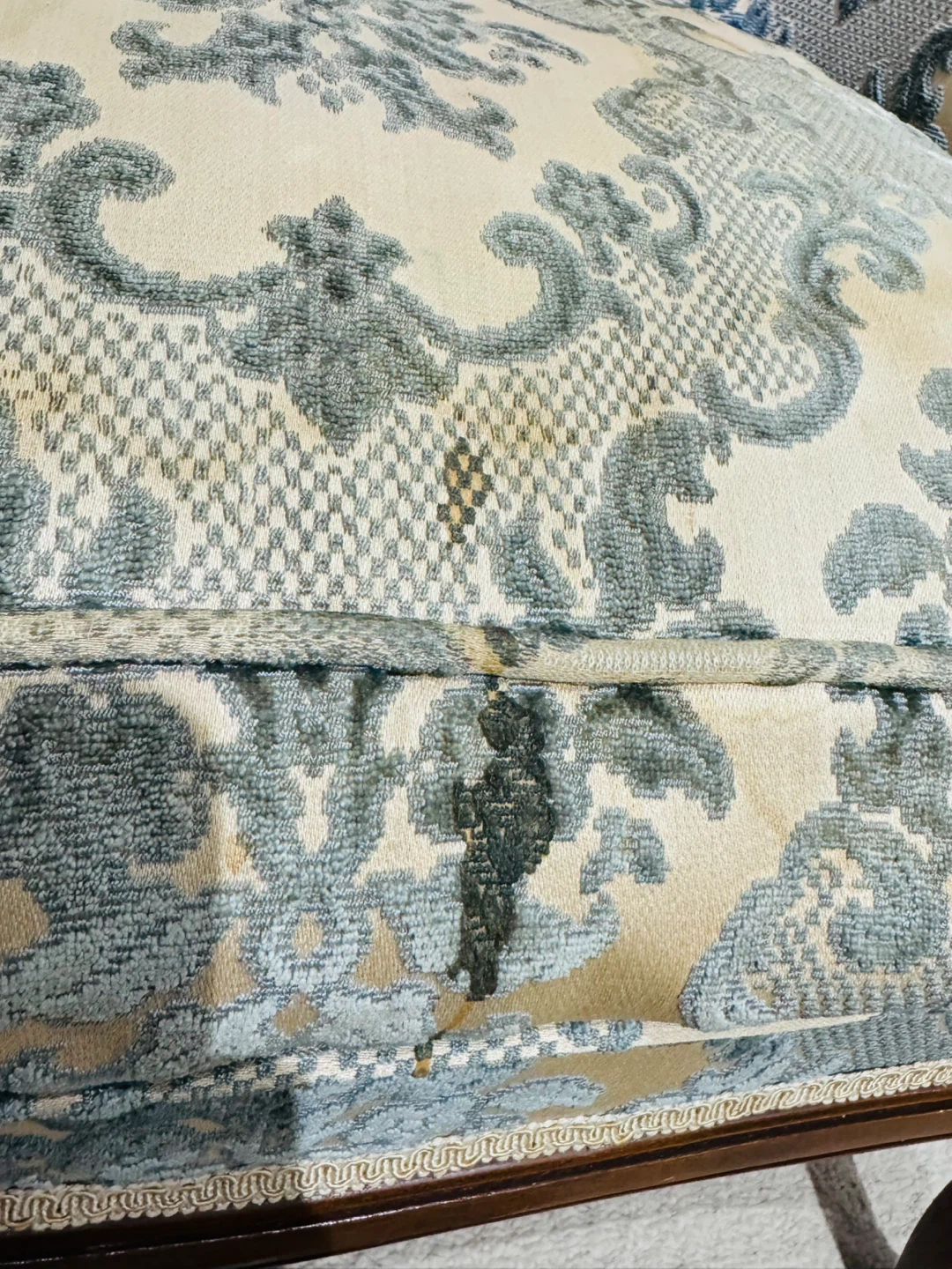 Accent Chair with Damask Pattern ⚽️ - photo 3