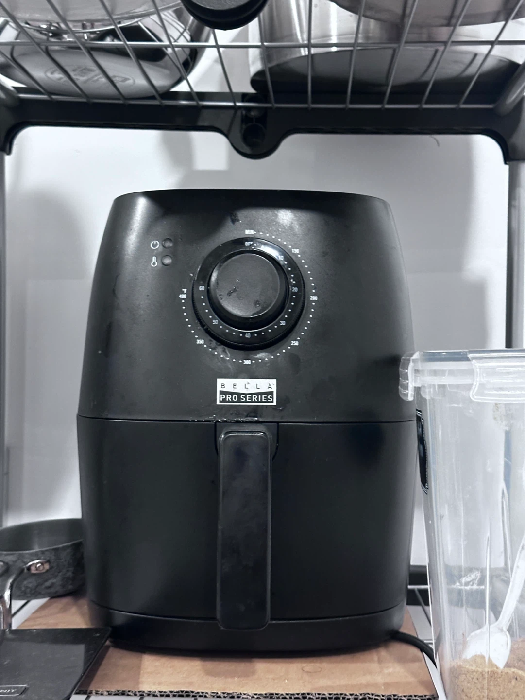 Bella Pro Series 3.7-Qt Air Fryer – $25