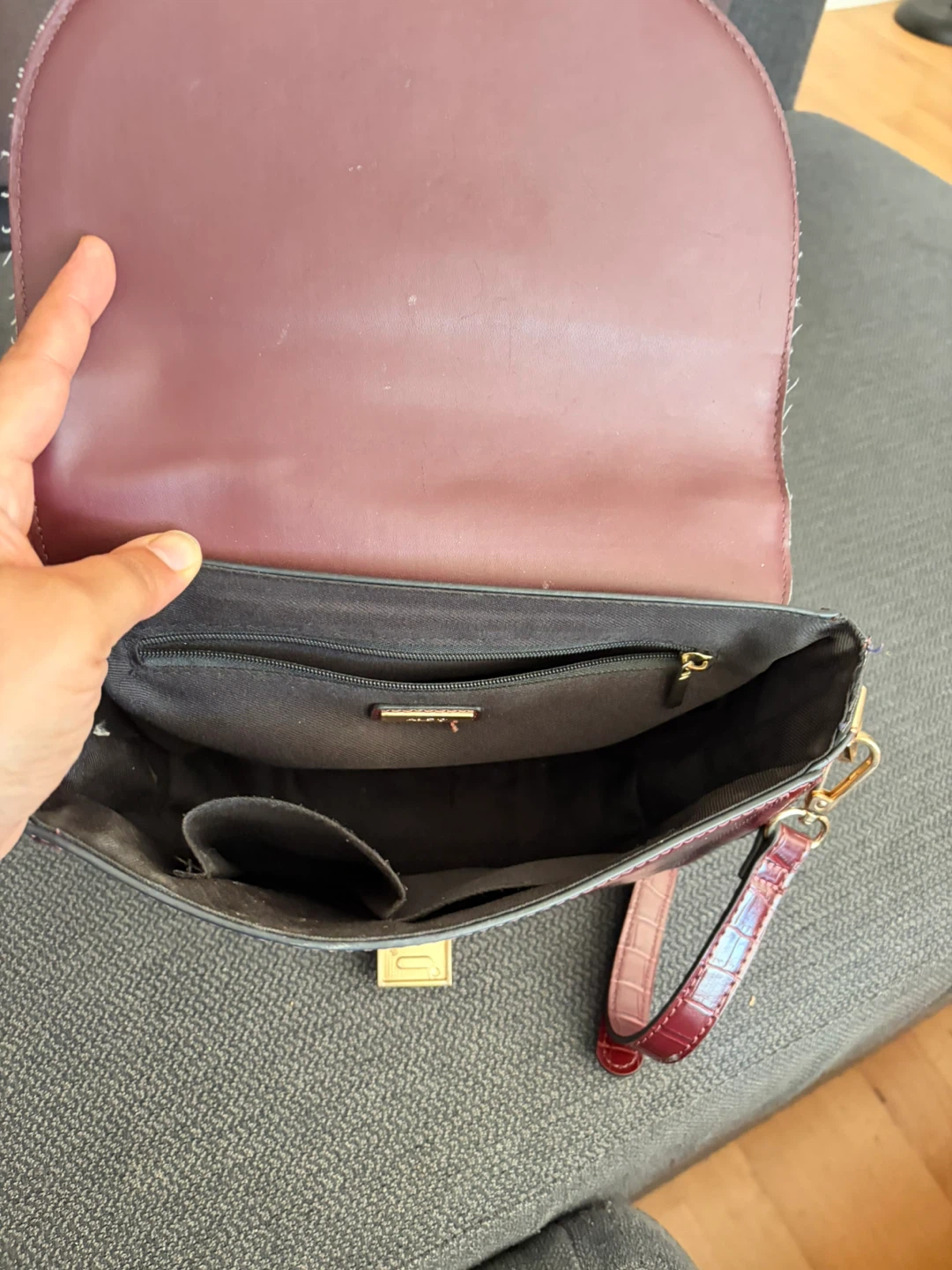 ALDO Burgundy Croc Embossed Shoulder Bag - photo 4