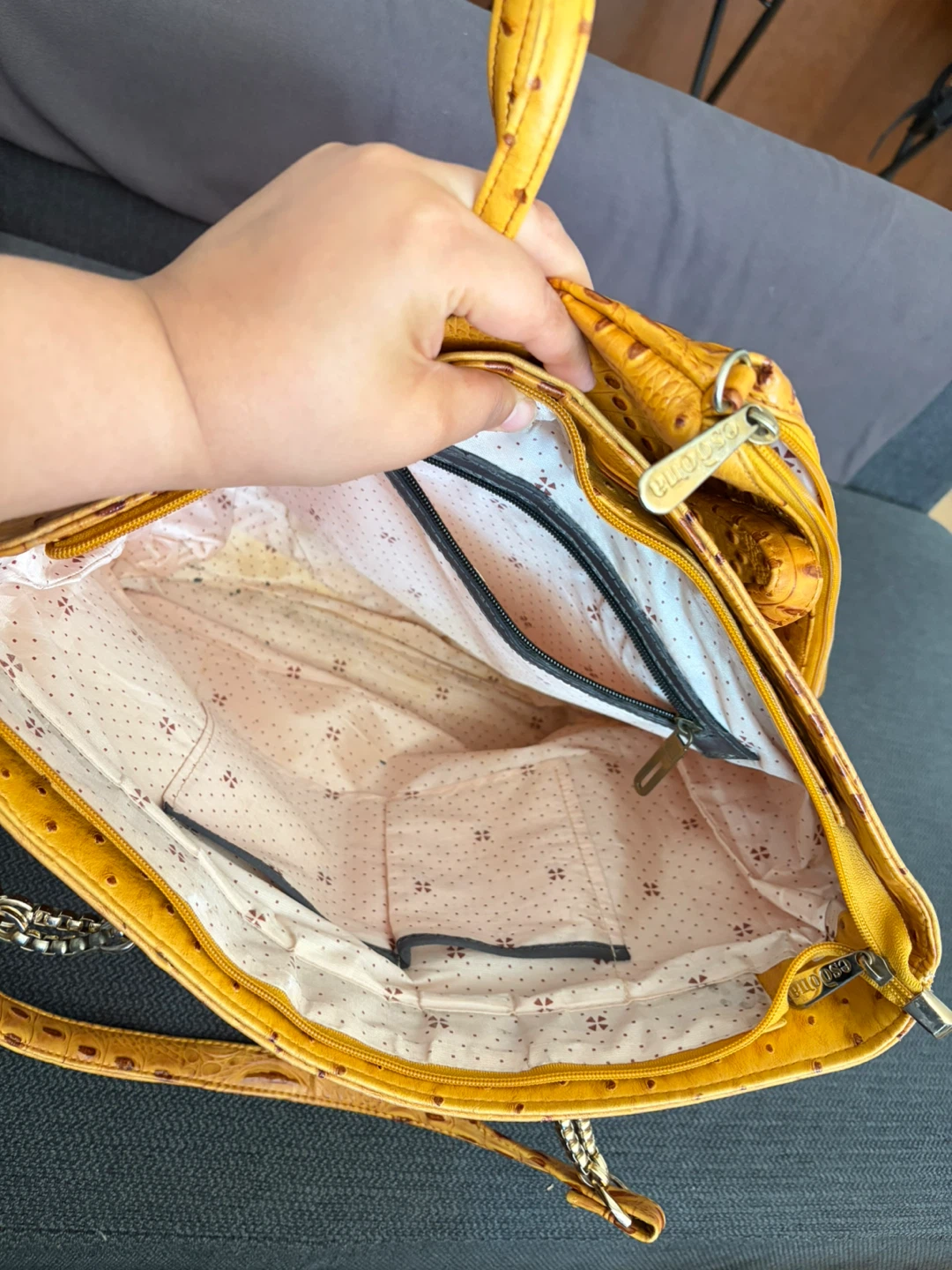 Yellow Tote Bag with Ostrich and Embossing - photo 2