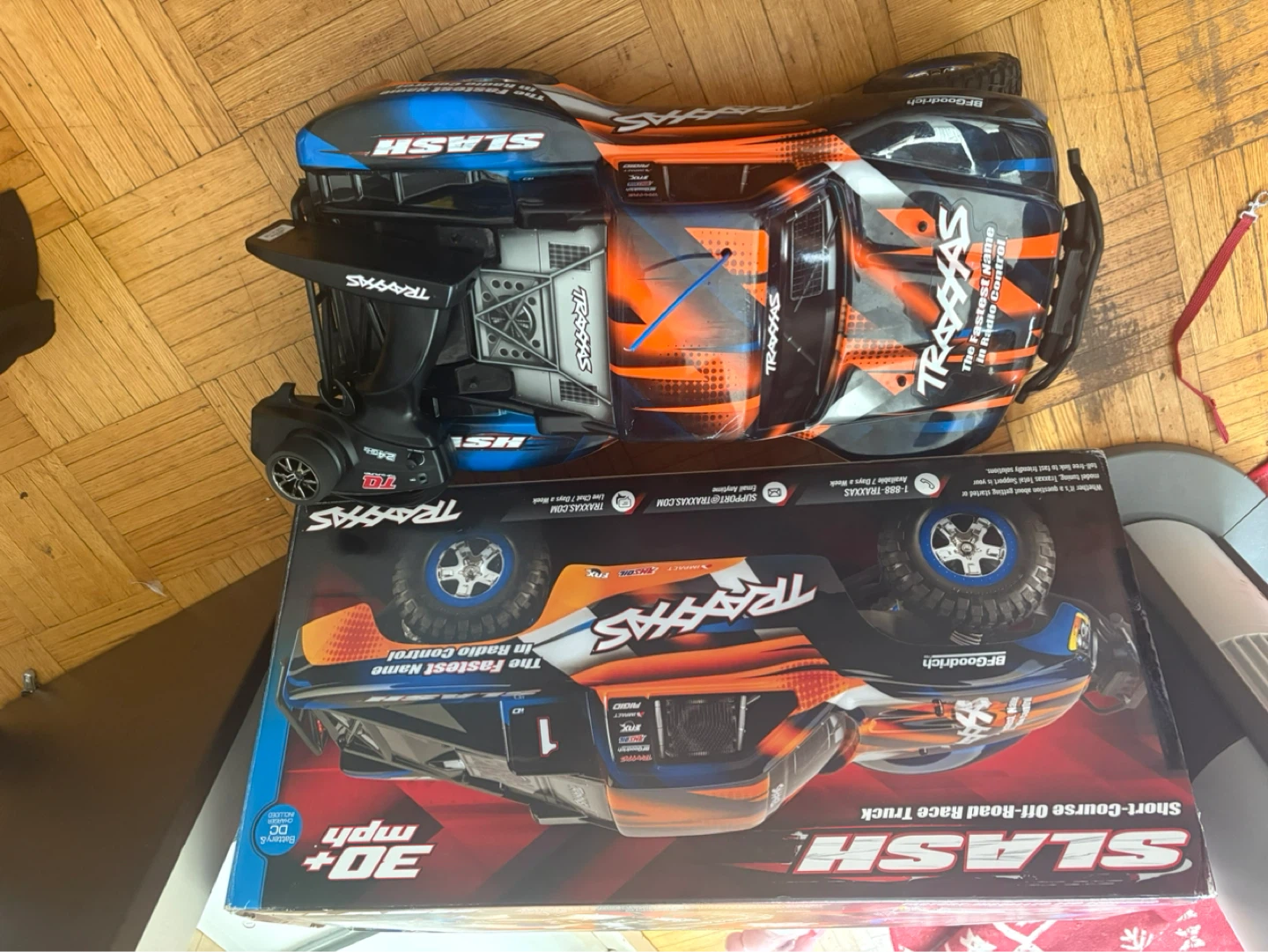 Traxxas Slash Short-Course Off-Road Race Truck with TQ Radio