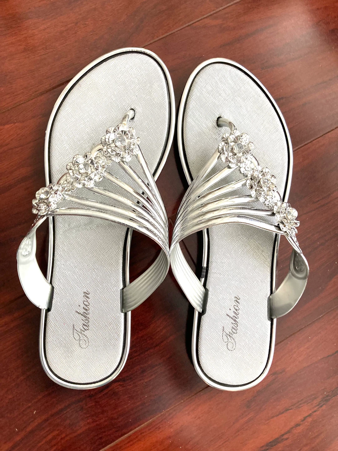 Unique Silver Flip Flops - photo 4