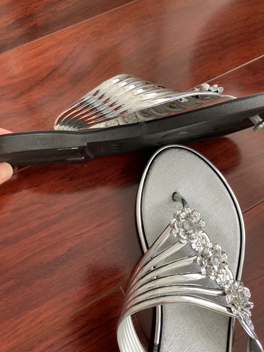 Unique Silver Flip Flops - photo 3