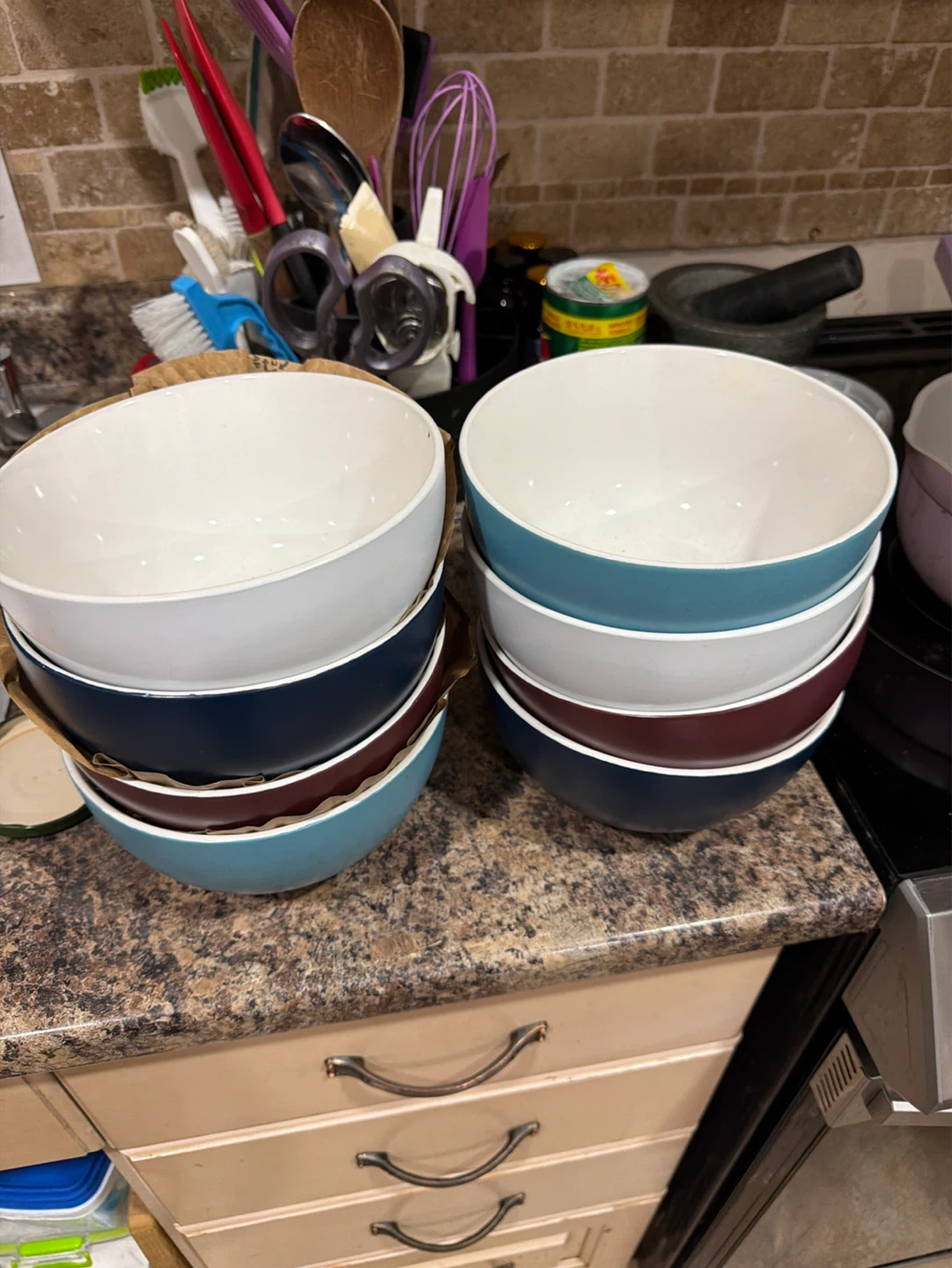 Set of 8 Ceramic Bowls