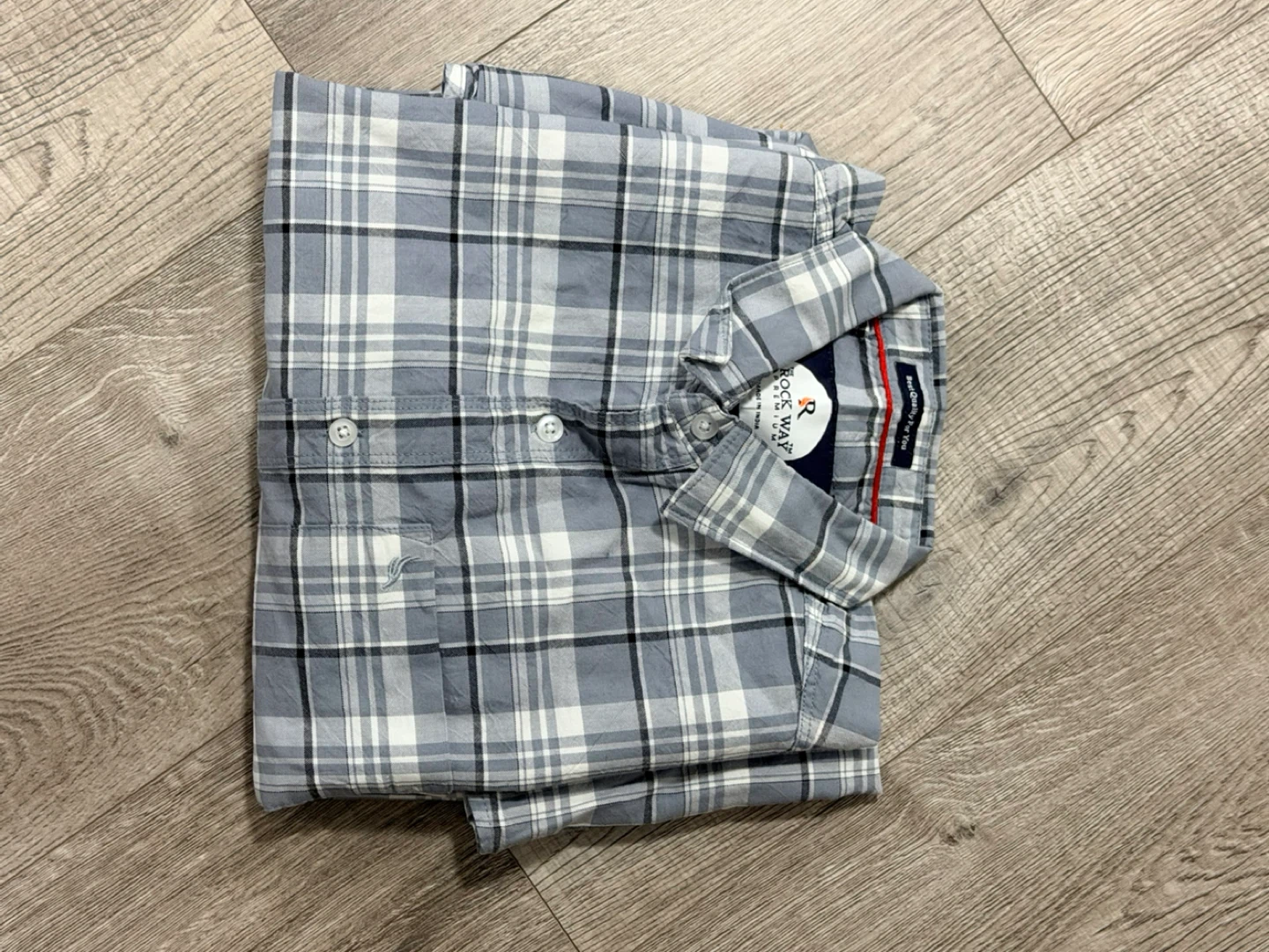 Roots of Change Plaid Short Sleeve Button-Up Shirt - Medium - photo 5