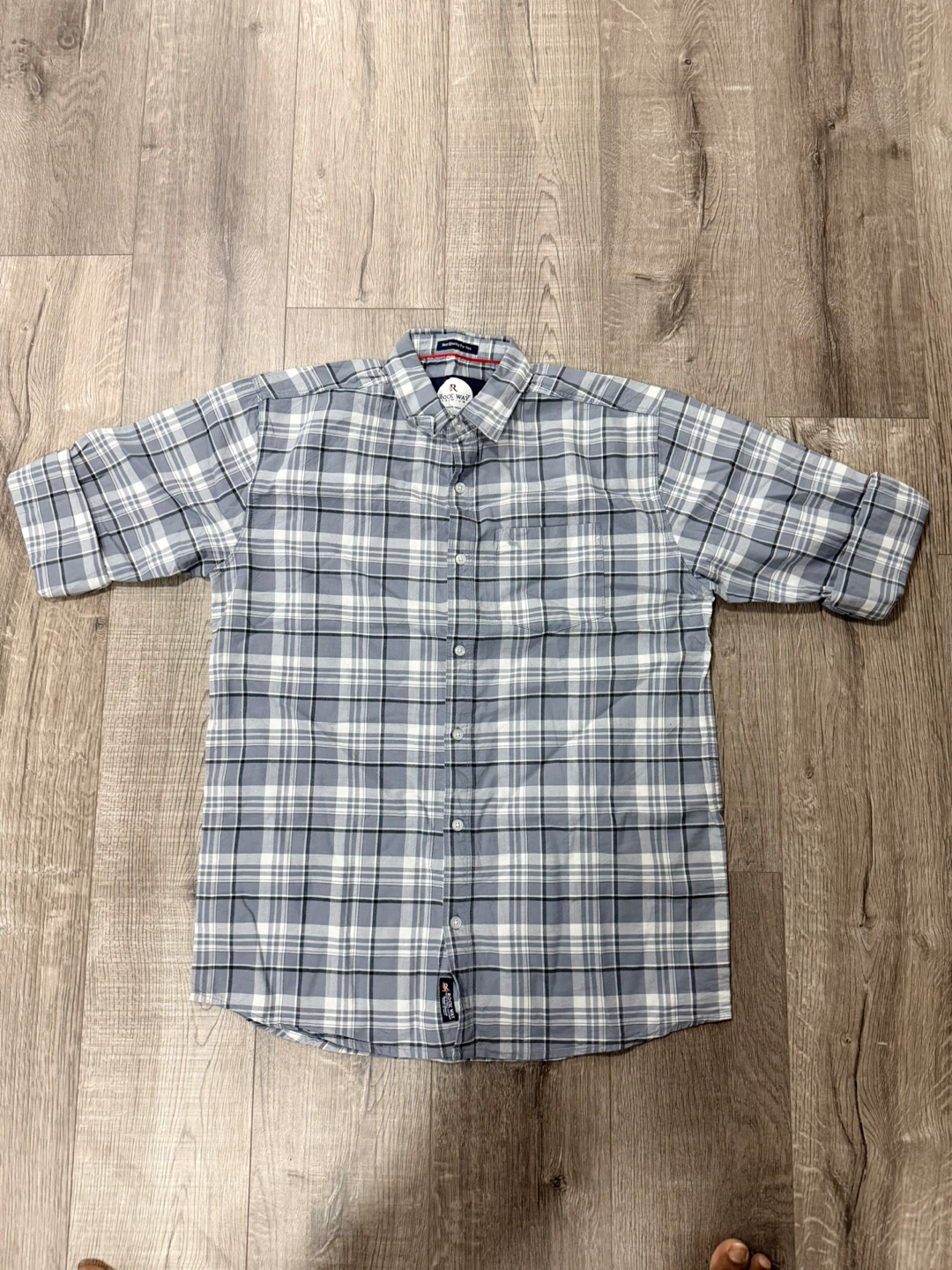 Roots of Change Plaid Short Sleeve Button-Up Shirt - Medium - photo 2