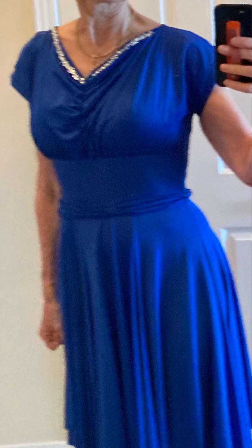Blue dress with embellished neckline - photo 3