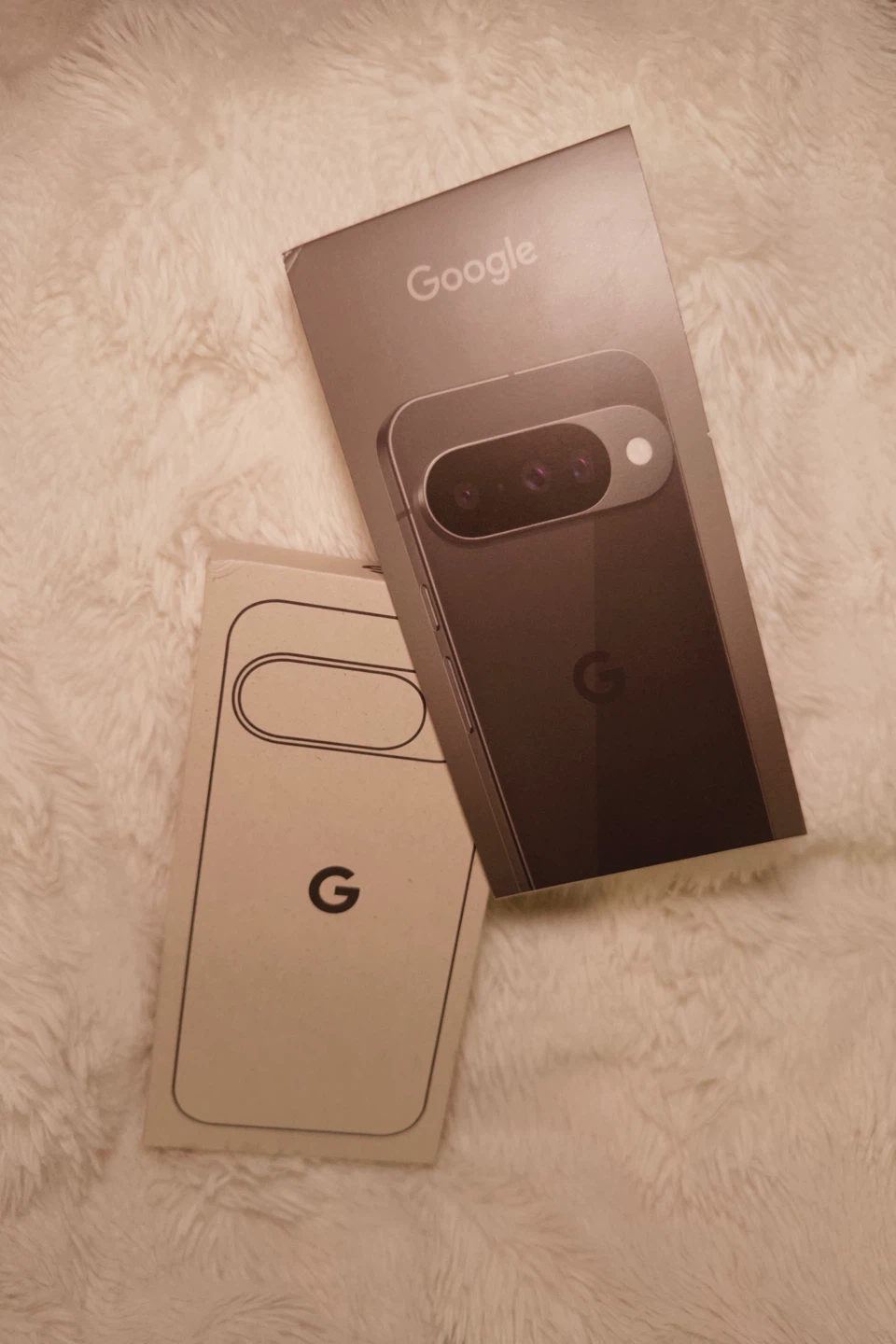 BRAND NEW Google Pixel 10 (Obsidian Black 128GB) - photo 4