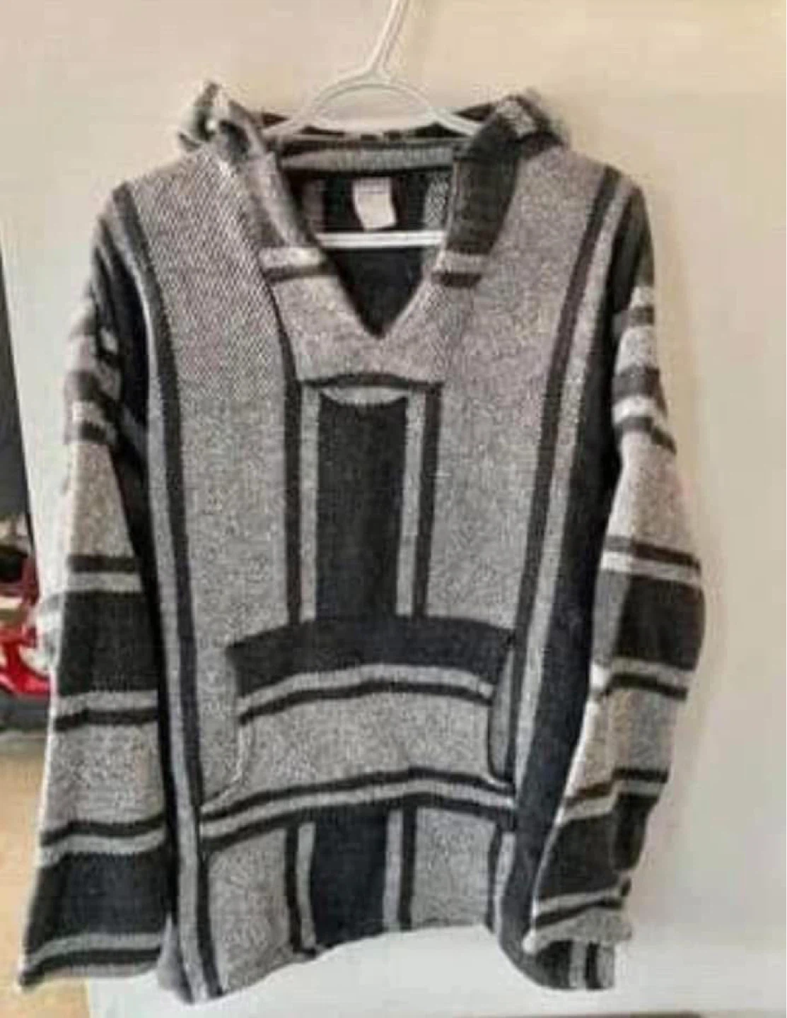 Men’s hoodie / pull over