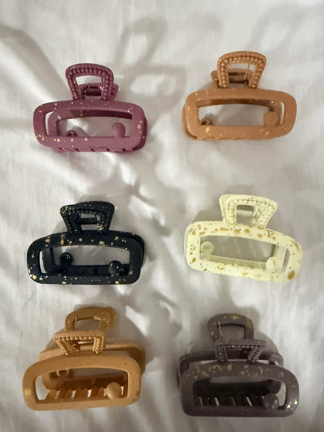 Set of 12 Matte Hair Claw Clips with Gold Flecks - photo 5