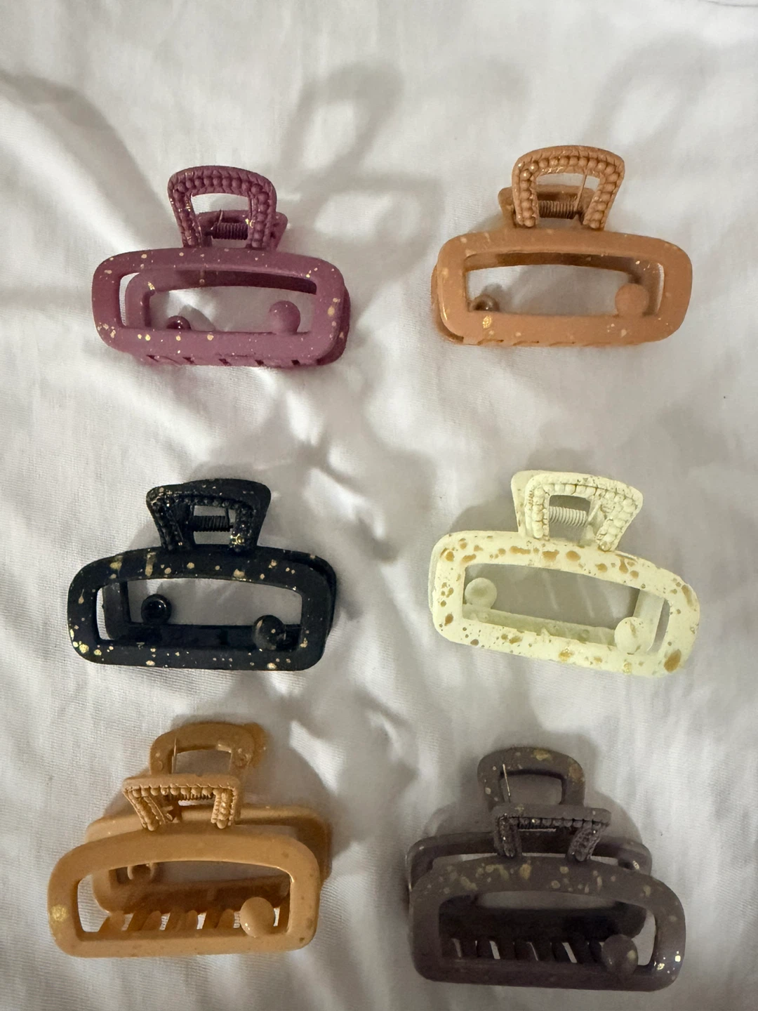 Set of 12 Matte Hair Claw Clips with Gold Flecks - photo 4
