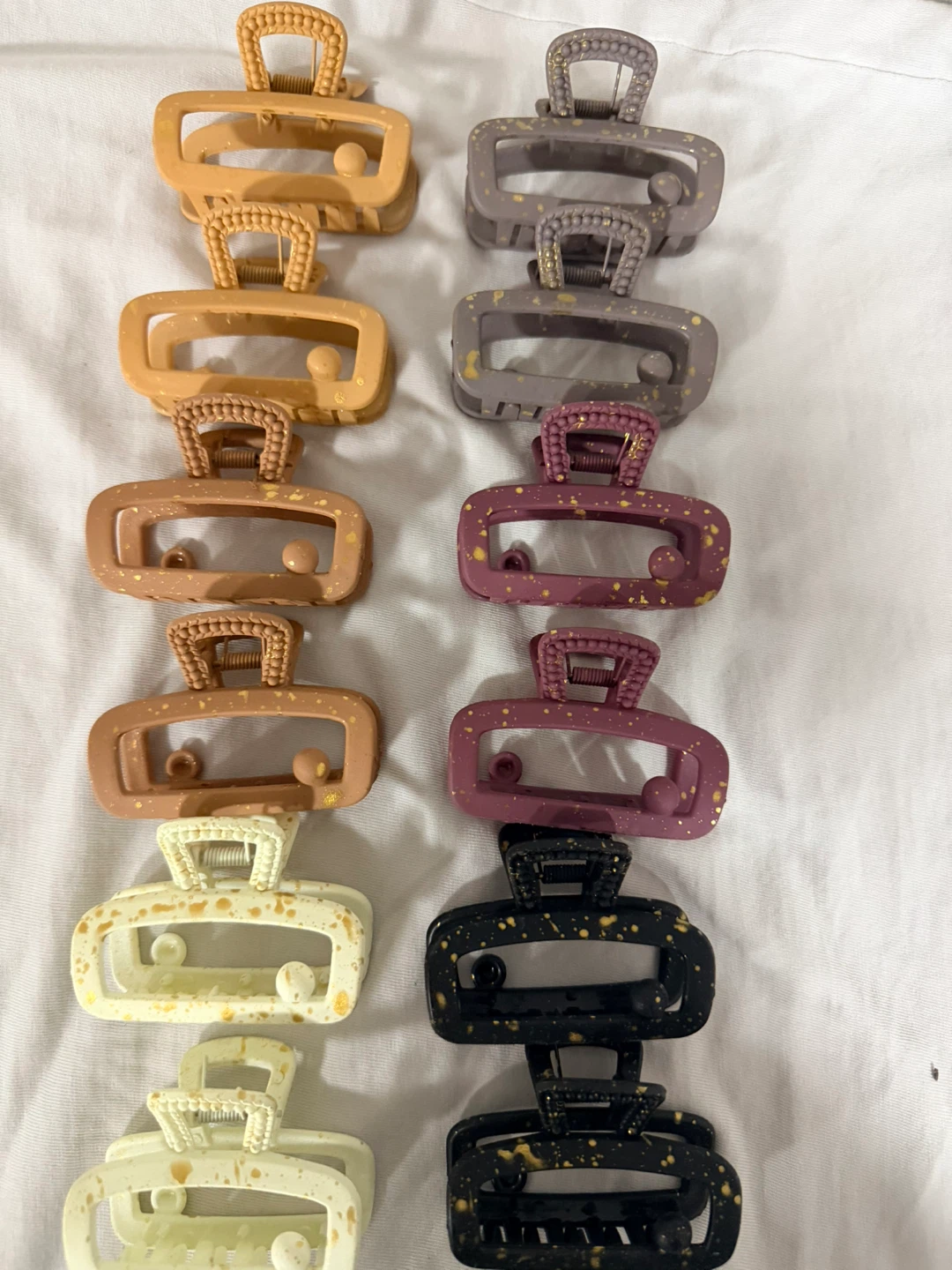 Set of 12 Matte Hair Claw Clips with Gold Flecks - photo 2