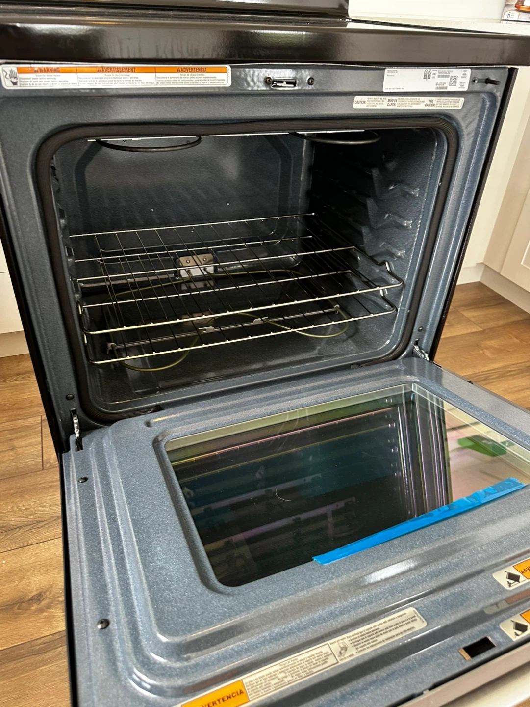Whirlpool Electric Range - photo 2