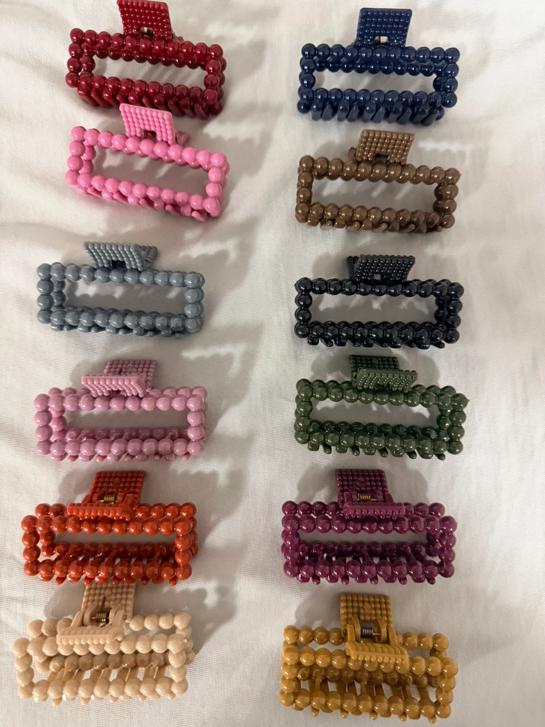 Set of 12 beaded claw clips