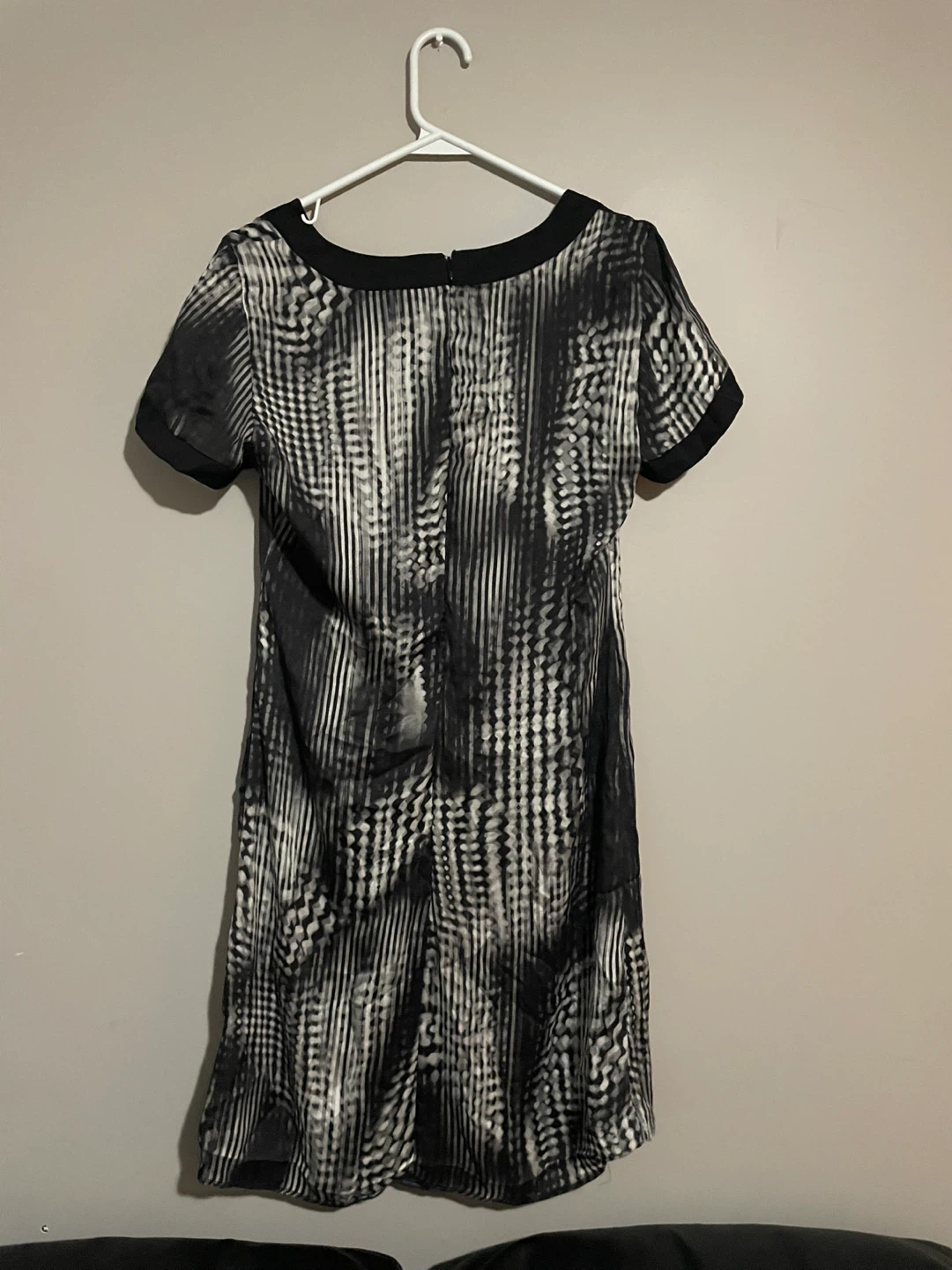 Black and White Patterned Dress - photo 2