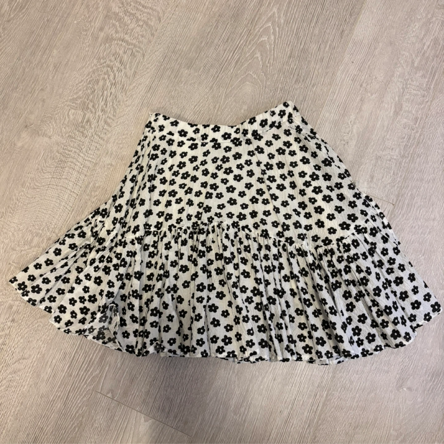 Floral Mini Skirt - White/Black Size S