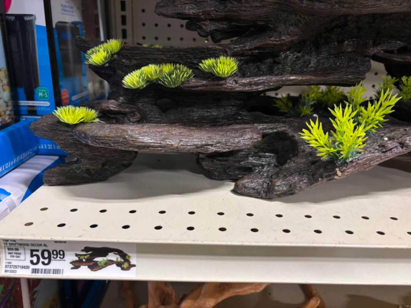 Artificial Driftwood Aquarium Decoration with Greenery - photo 2