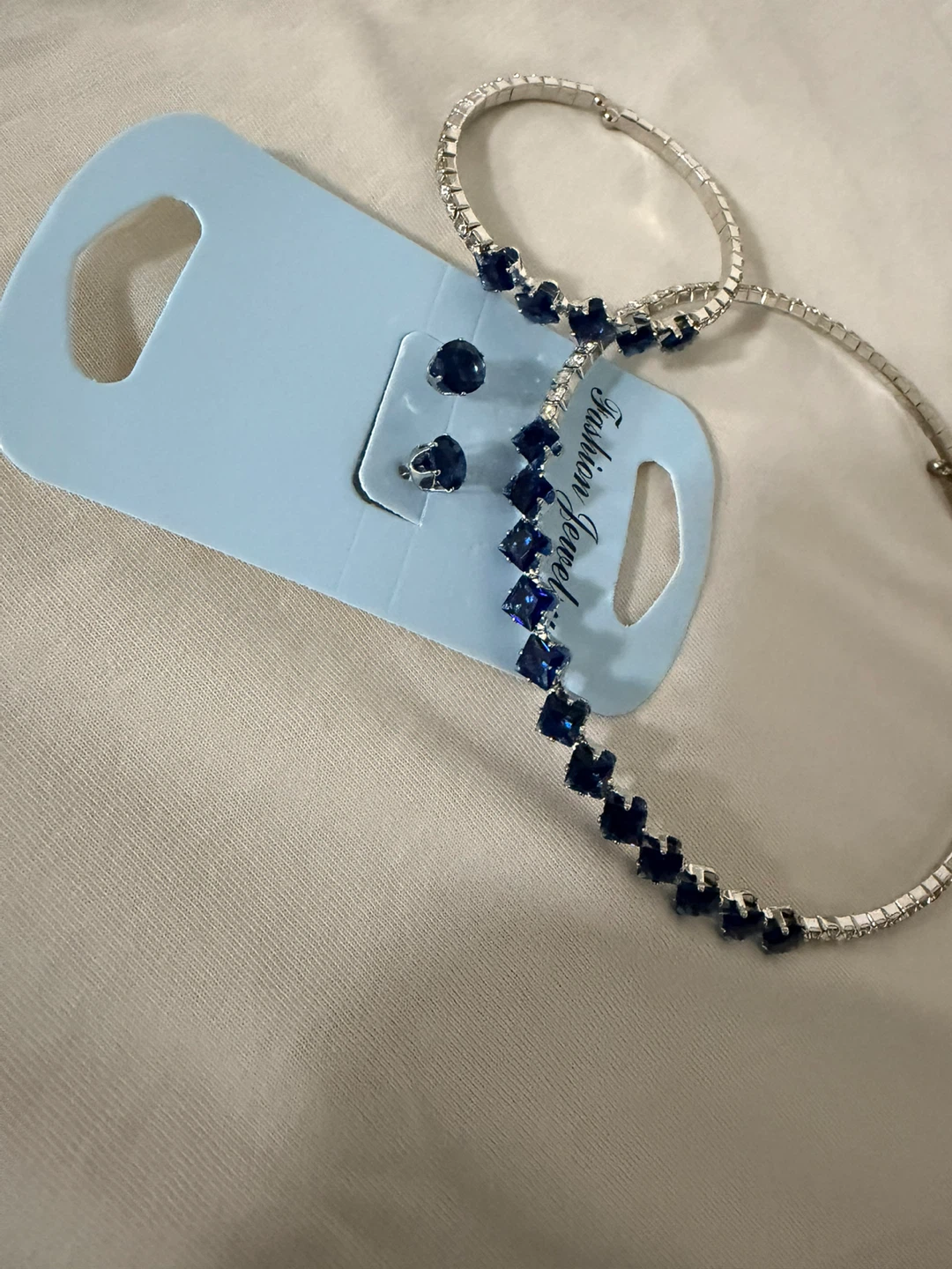 Fashion Jewelry Set: Necklace and Earrings - photo 3