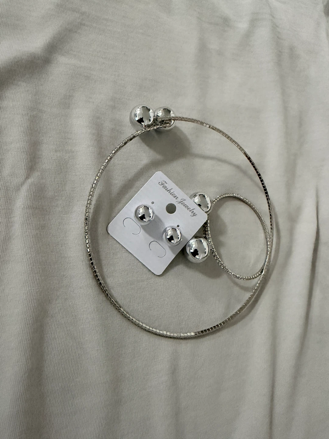 Choker Necklace and Earrings and bangles - photo 3