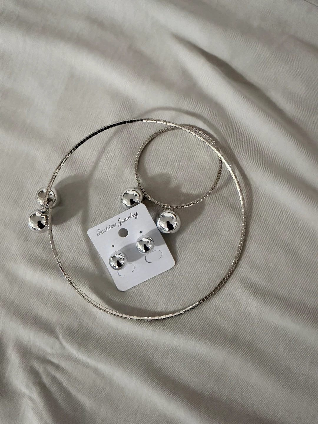 Choker Necklace and Earrings and bangles - photo 4