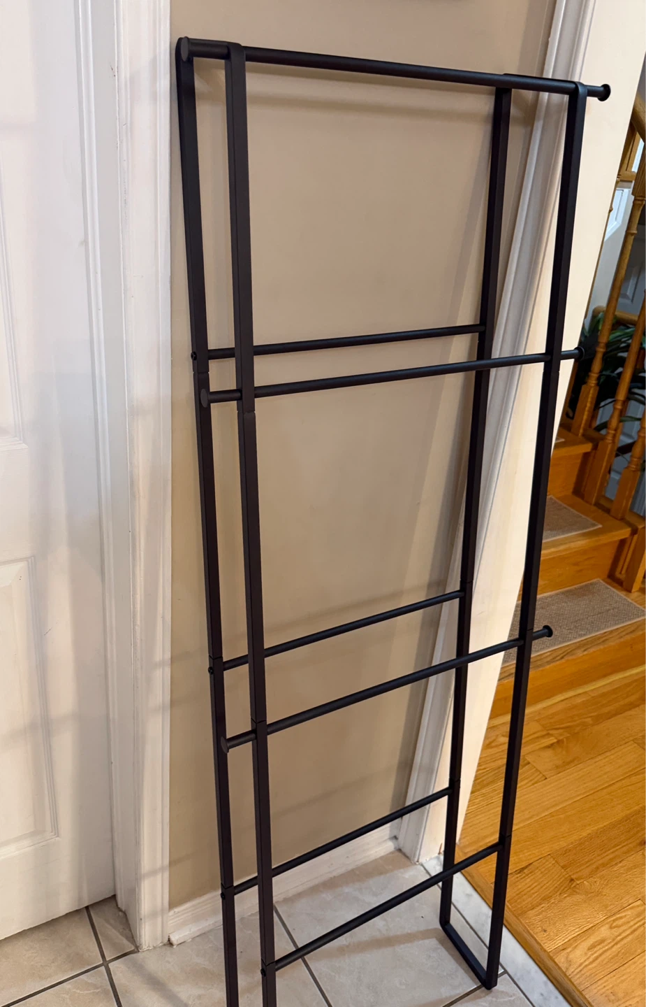 Matte Black Leaning Towel Rack - photo 3