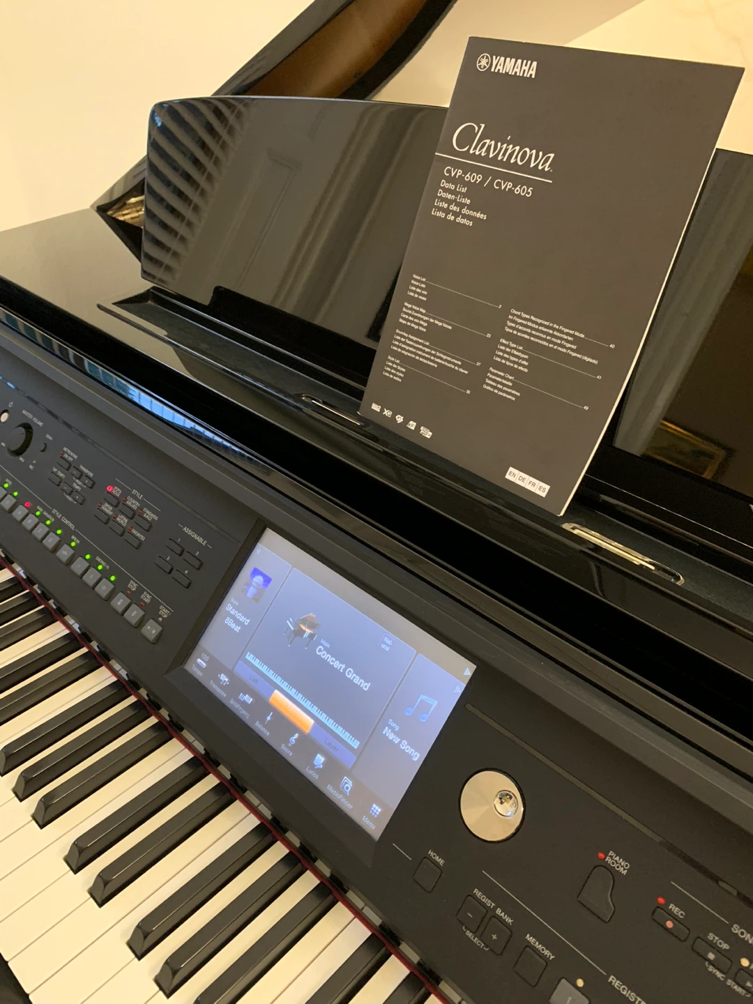 Yamaha Clavinova Digital Piano CVP-609/CVP-605 - photo 2