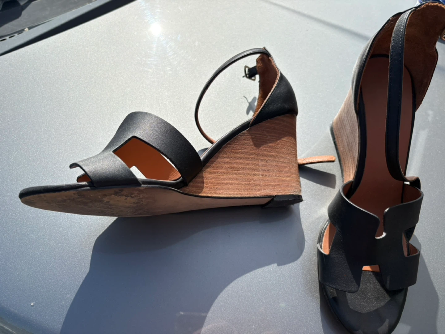 Black Leather Wedge Sandals - photo 2