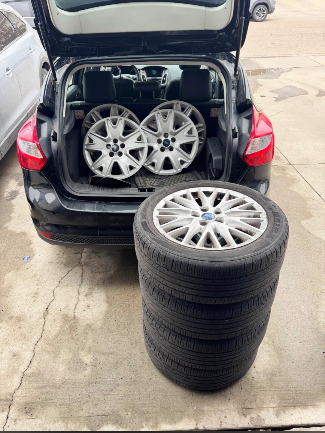 Ford Focus Set of 4 Tires and Rims - photo 2