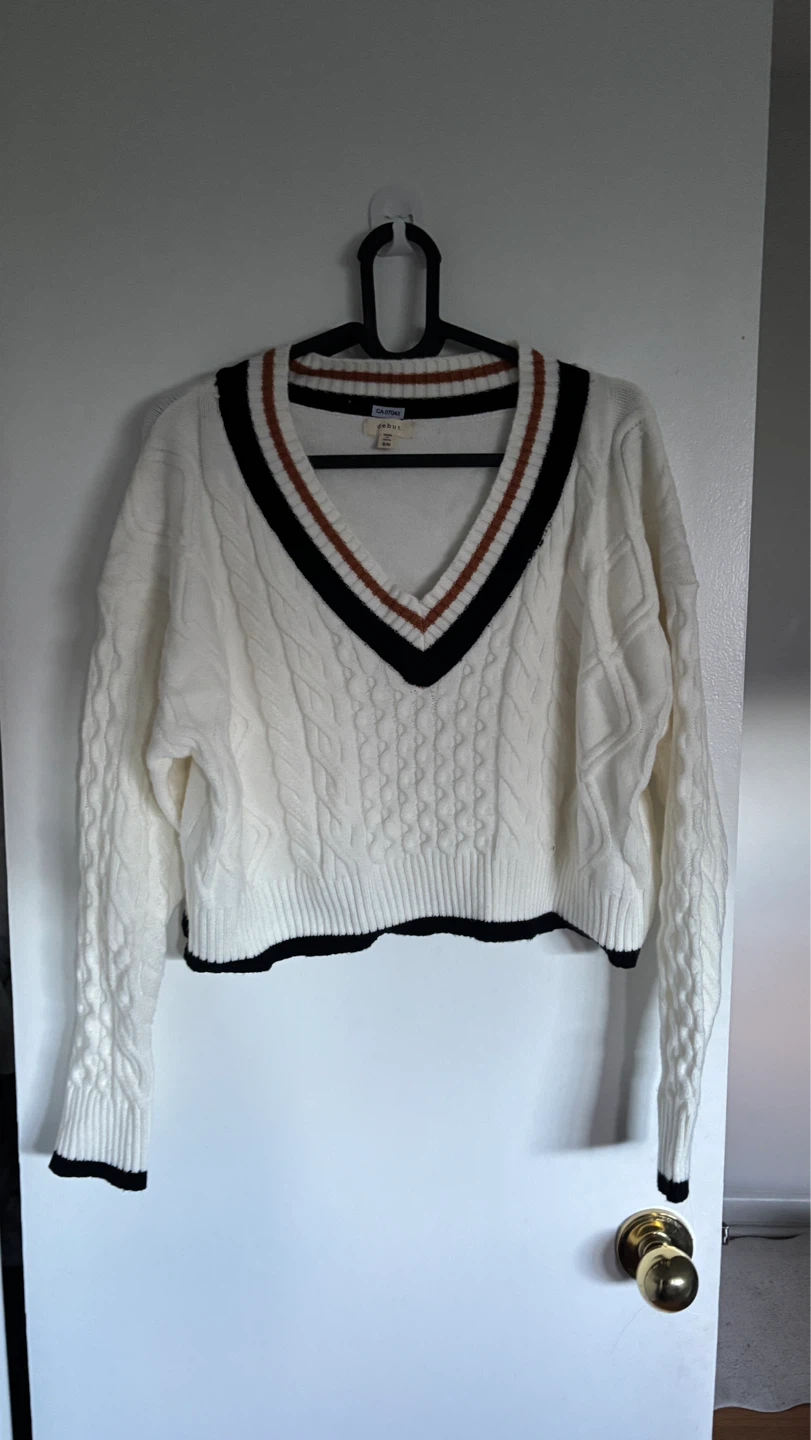 Debut Cream Cable Knit V-Neck Sweater