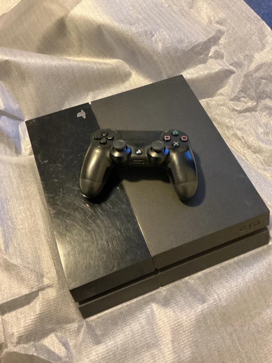 Ps4 with controller and games