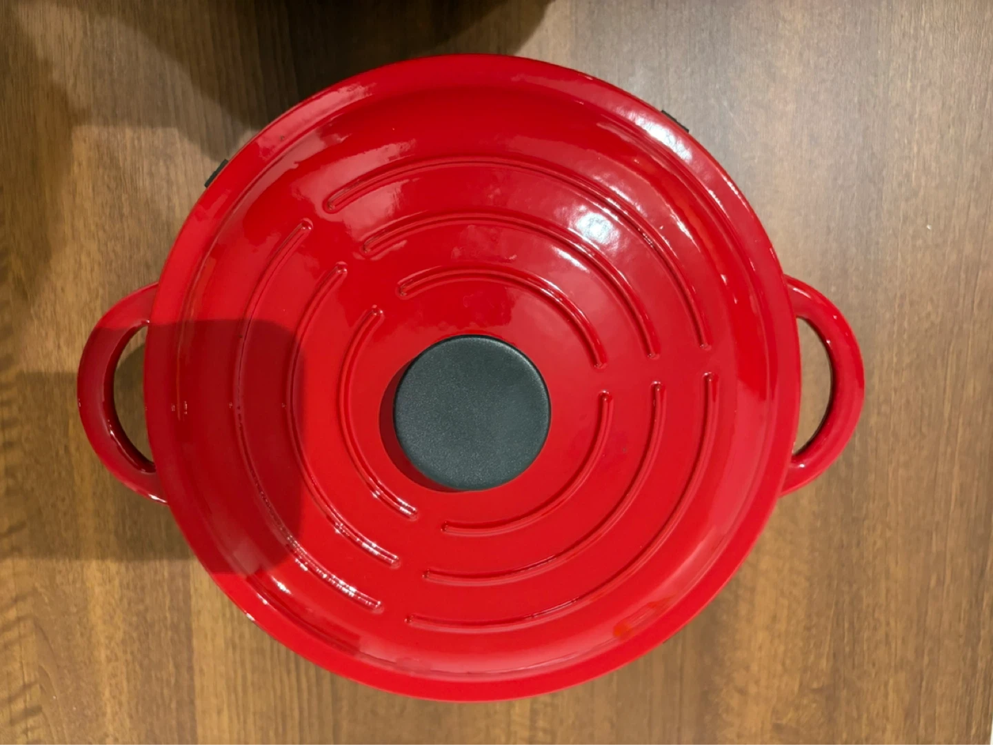 BN Red Dutch Oven Pot