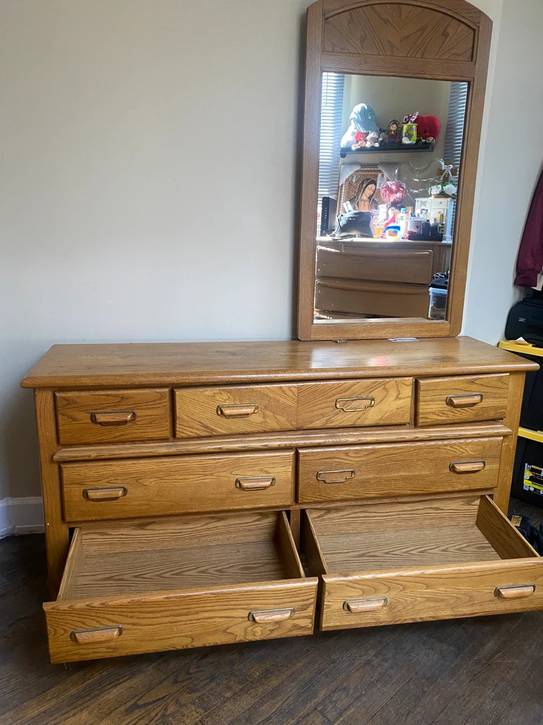 Oak Dresser with Mirror - photo 2