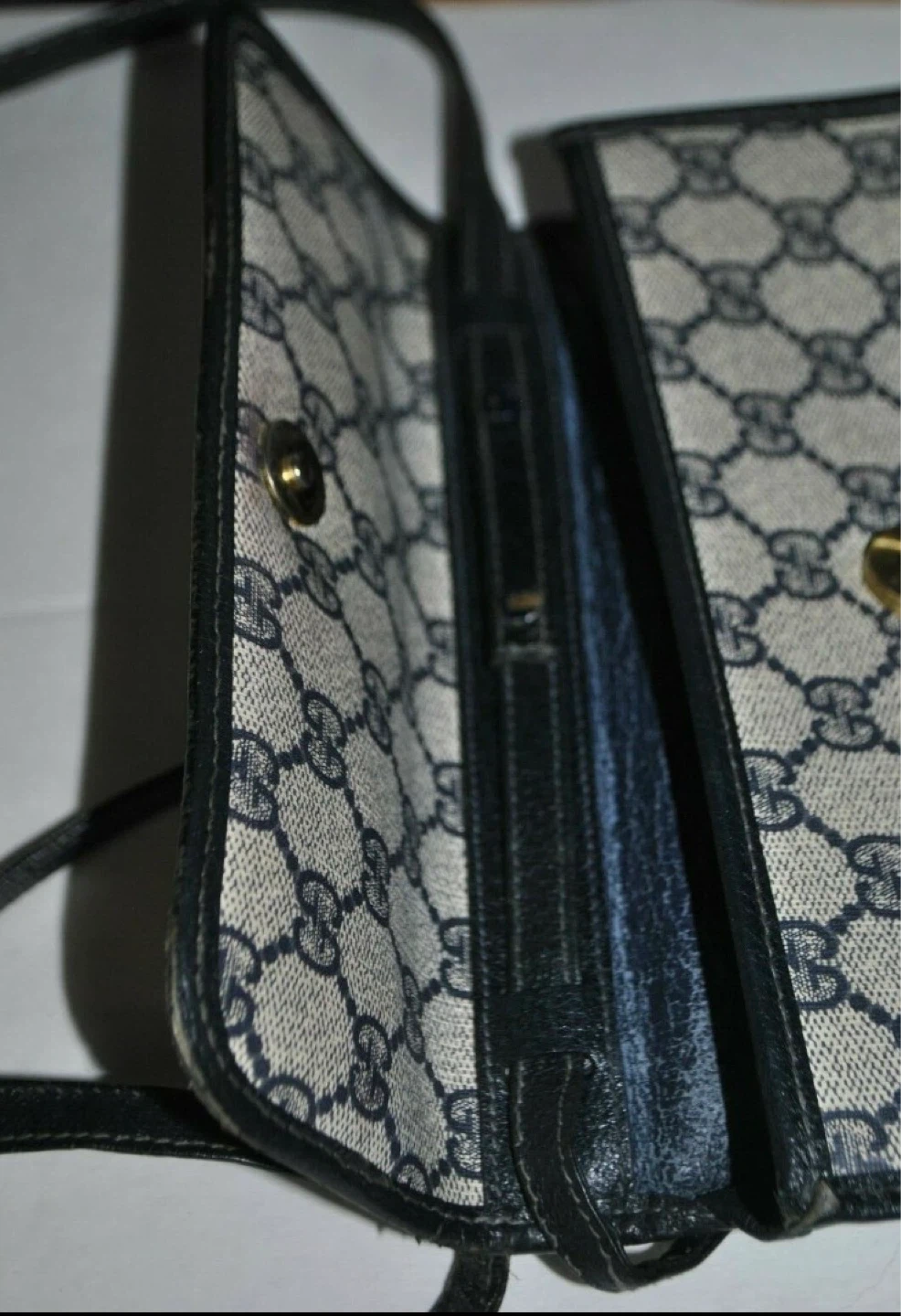 Timeless Vintage Gucci Bag - photo 3