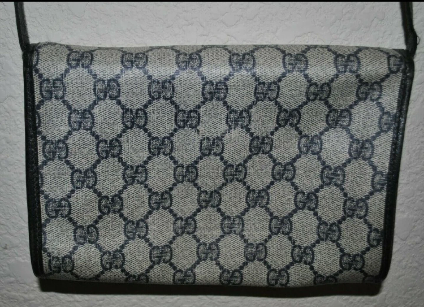 Timeless Vintage Gucci Bag - photo 2