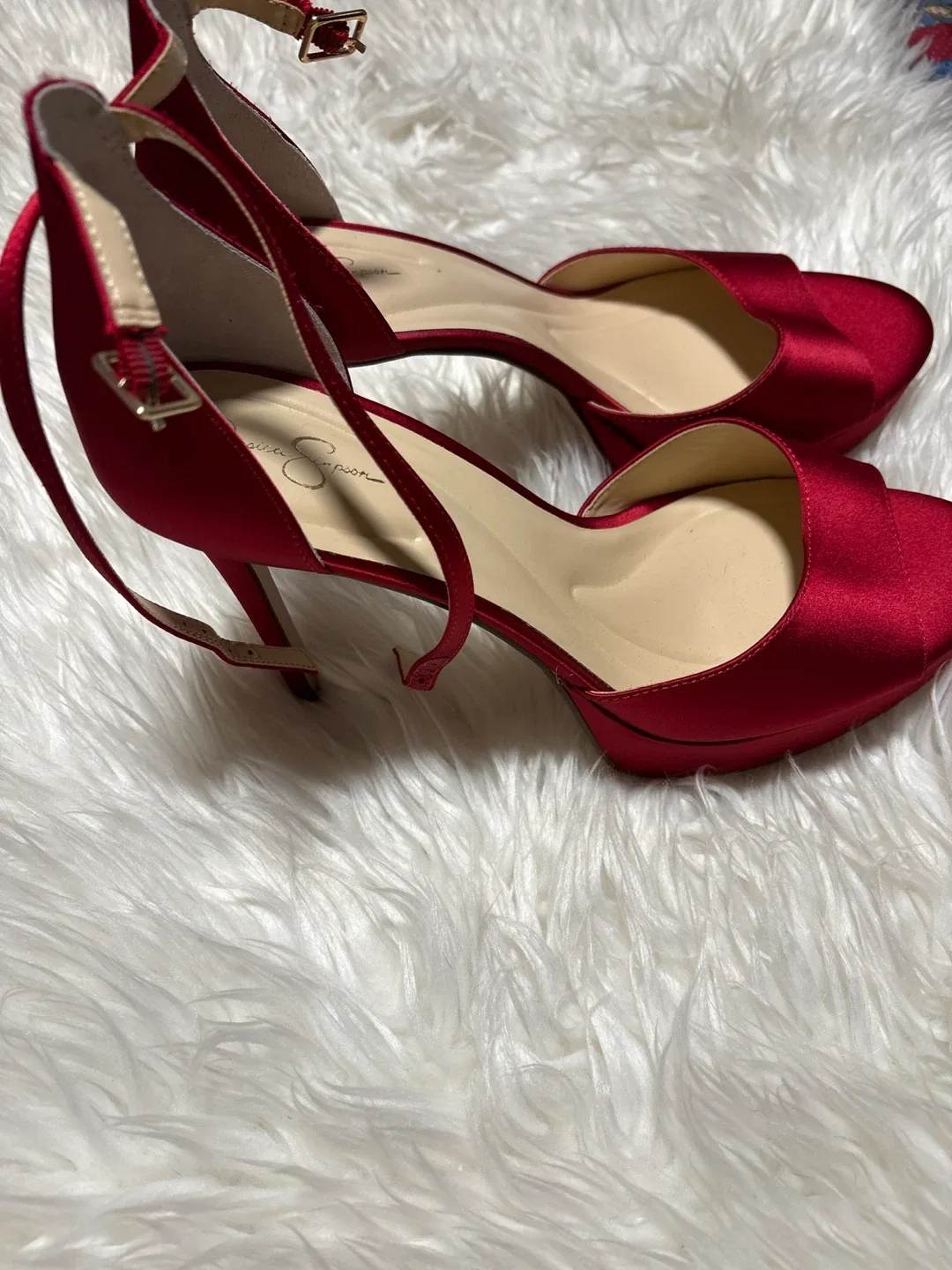 Jessica Simpson Red Satin Heels - photo 2
