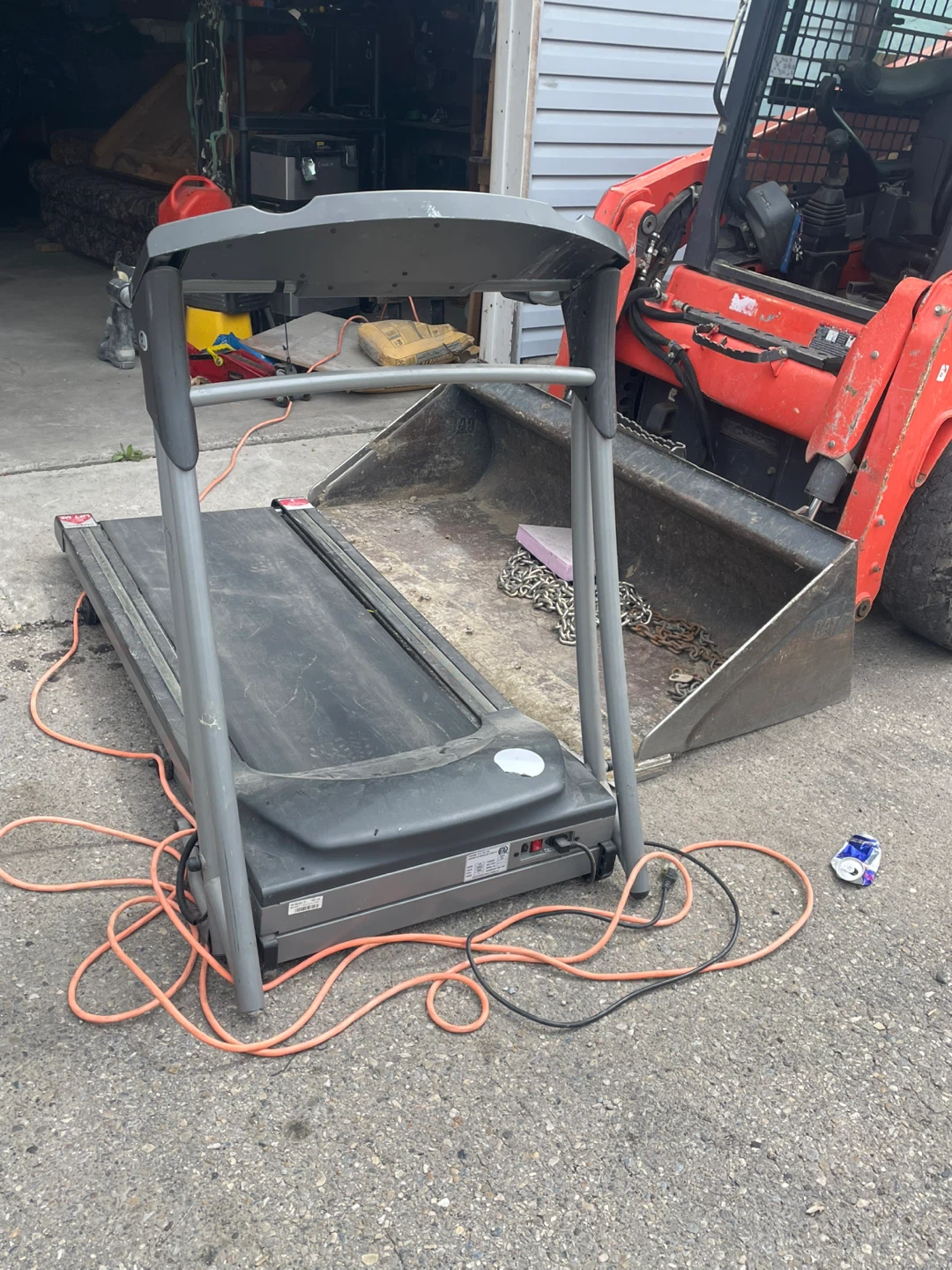 Horizon Fitness Treadmill - photo 2