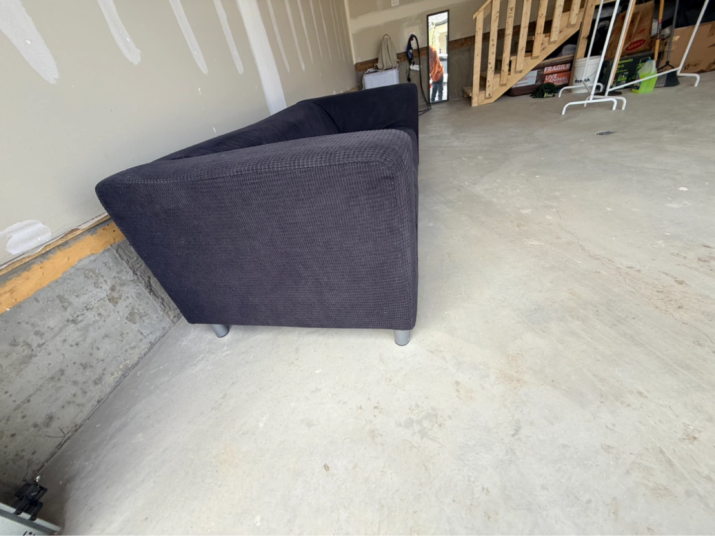 Black Sofa - photo 2