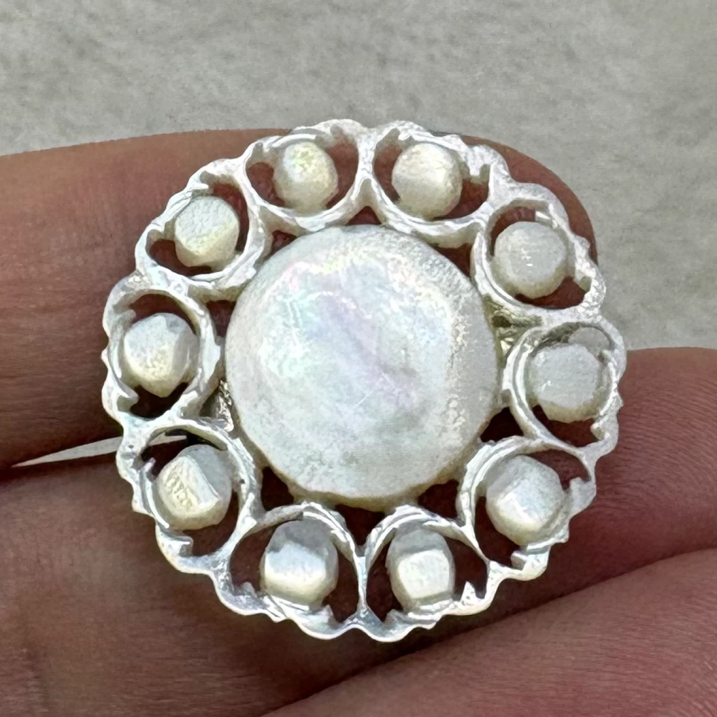 Vintage 80s Carved Mother of Pearl Brooch Silver Tone Floral Pin - photo 3