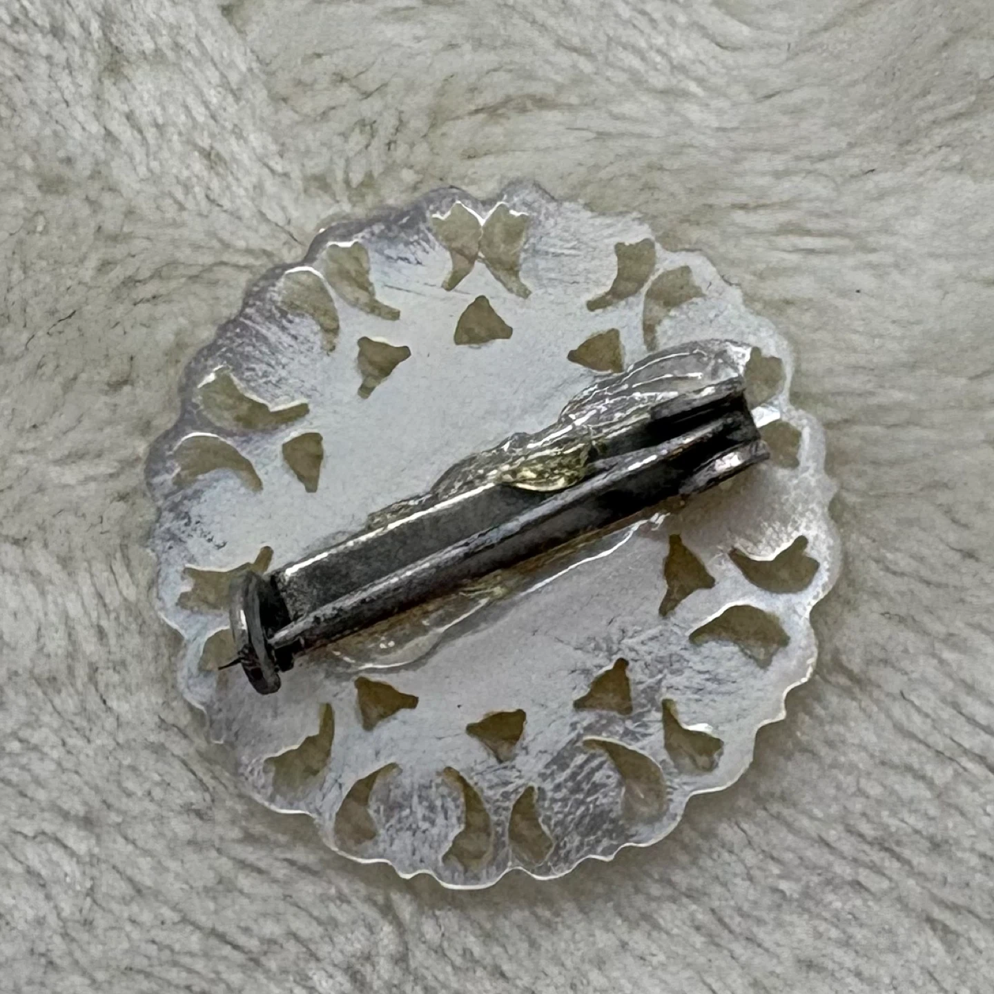 Vintage 80s Carved Mother of Pearl Brooch Silver Tone Floral Pin - photo 4