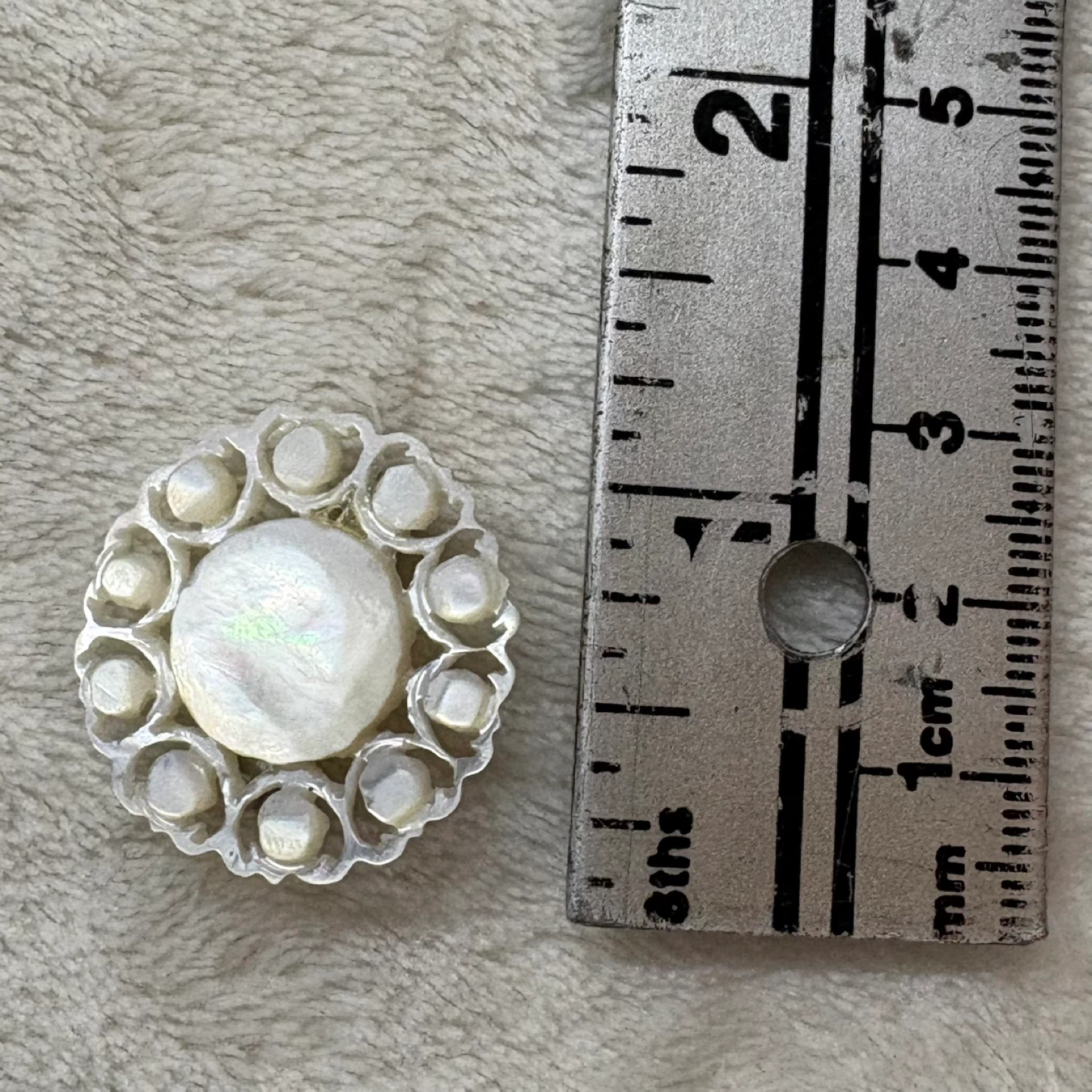Vintage 80s Carved Mother of Pearl Brooch Silver Tone Floral Pin - photo 5