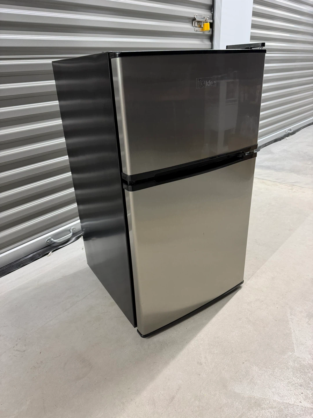 Compact Fridge with Freezer - photo 2
