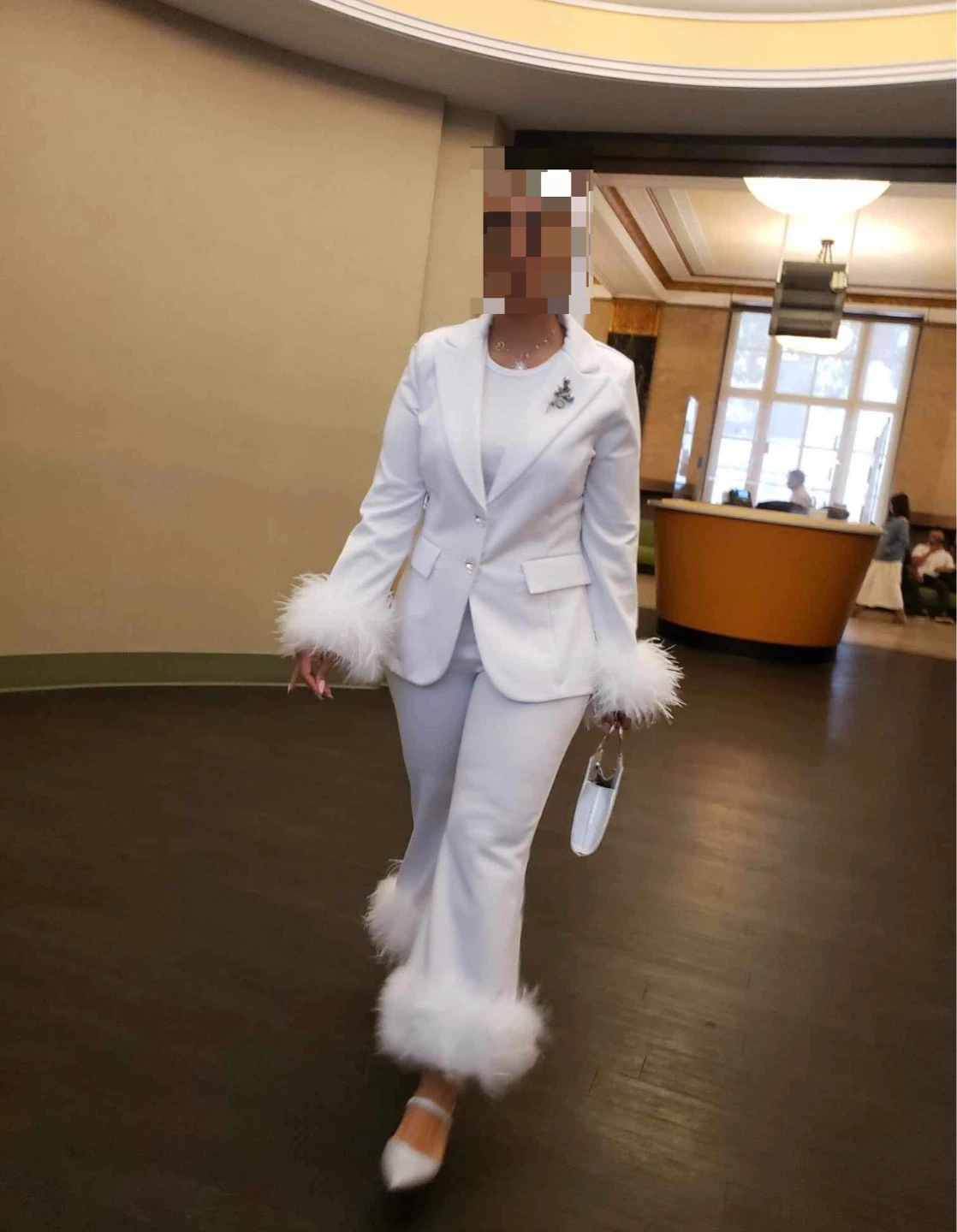 White Feather Trim Suit Set - photo 2