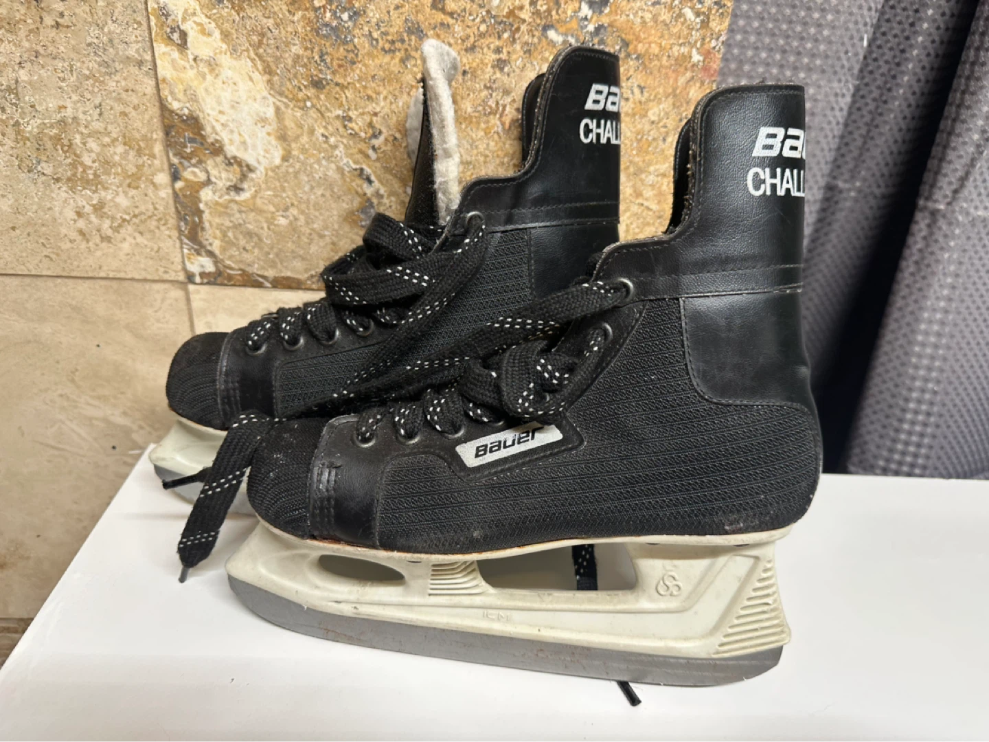 Bauer Hockey Skates - photo 2