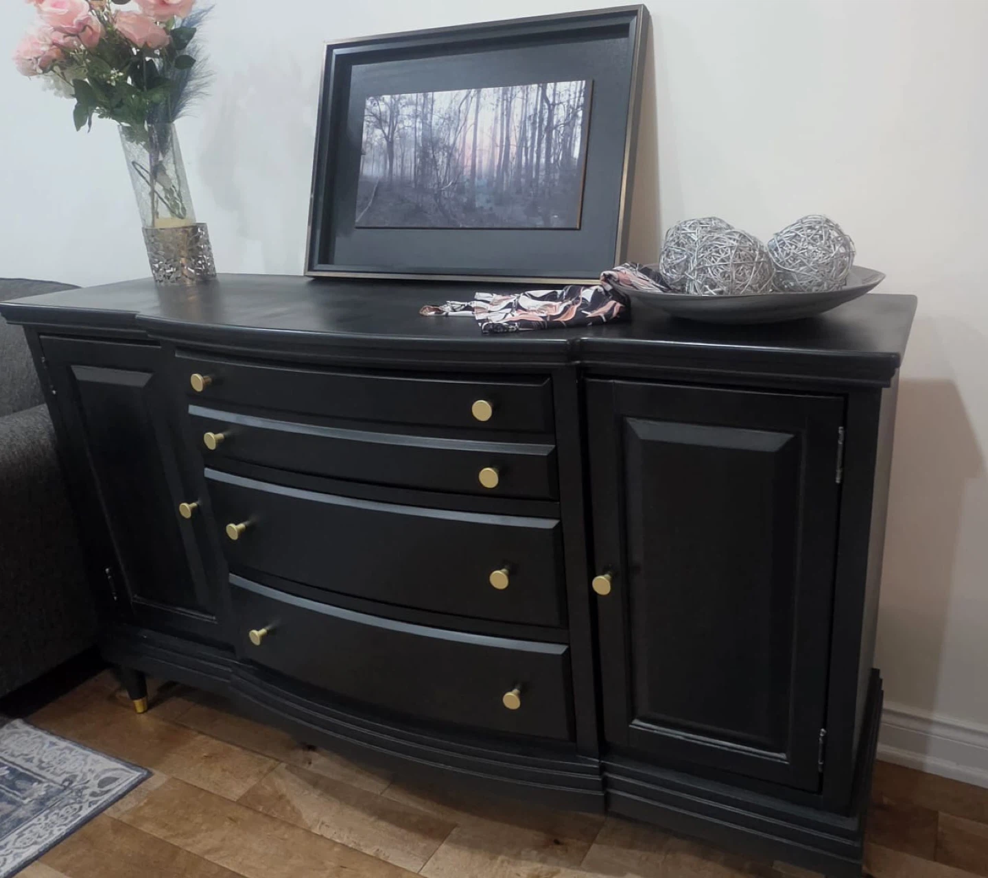 Elegant Black Solid Wood Dresser - photo 2