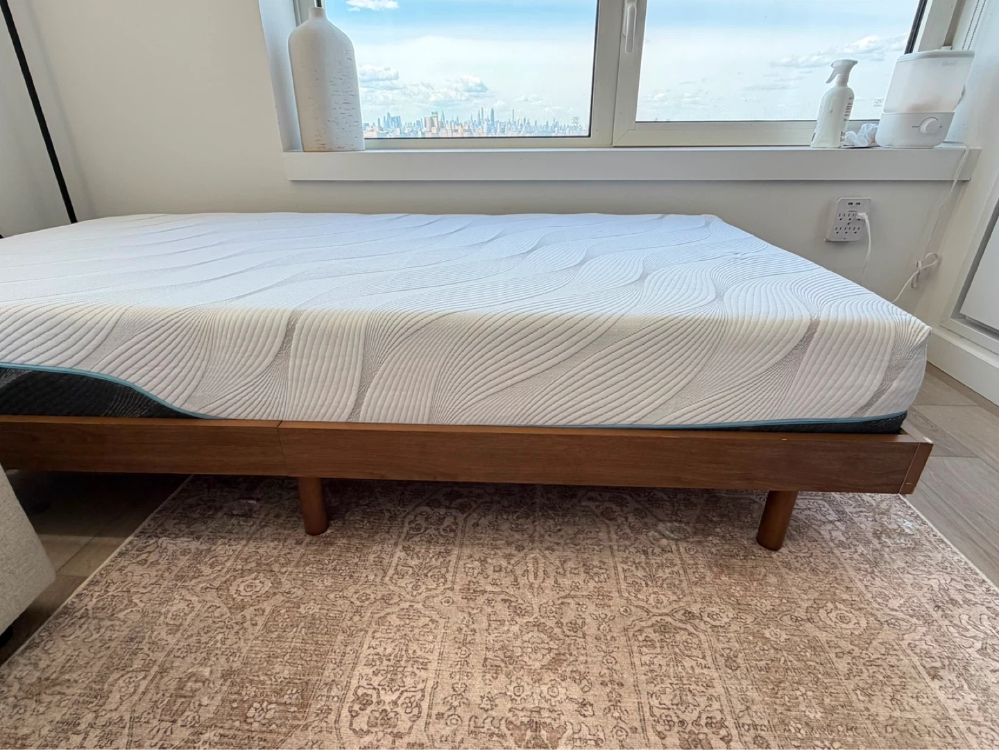 twin casper Mattress with free frame - photo 2