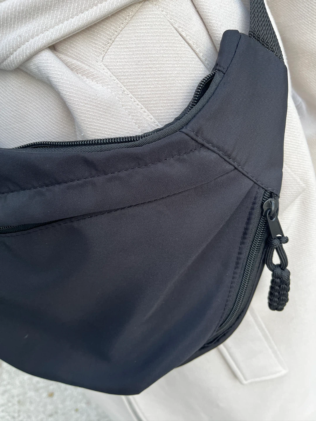 Large Black Crossbody Bag - photo 5