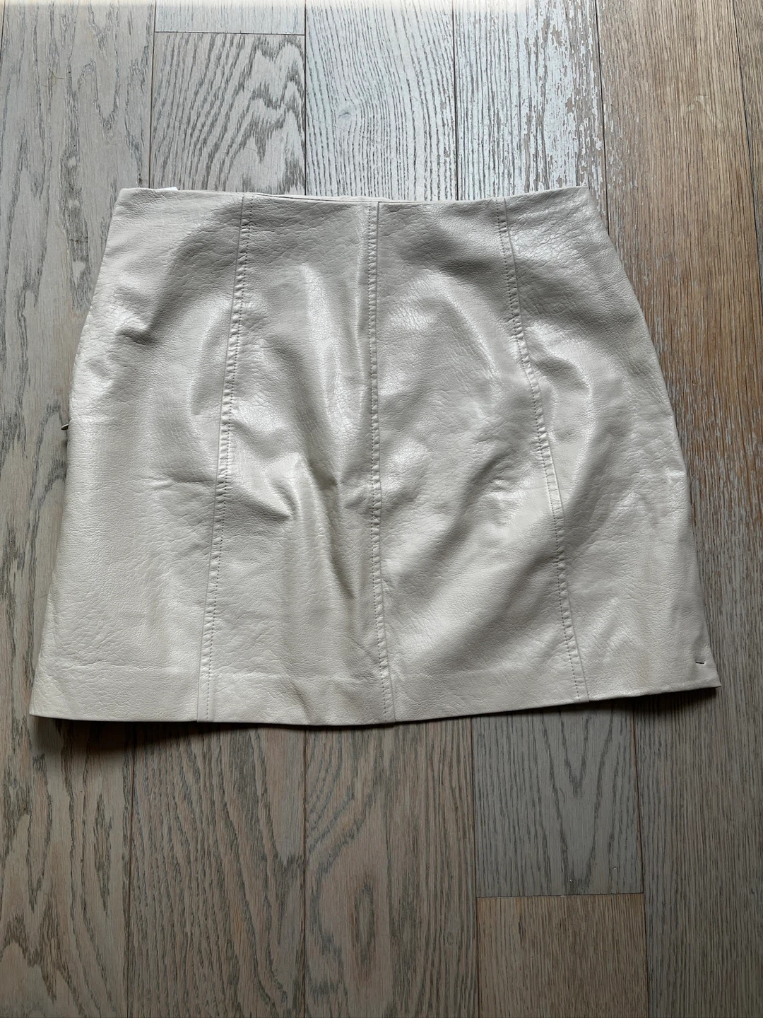 Stradivarius Faux Leather Mini Skirt (size 4) - photo 5