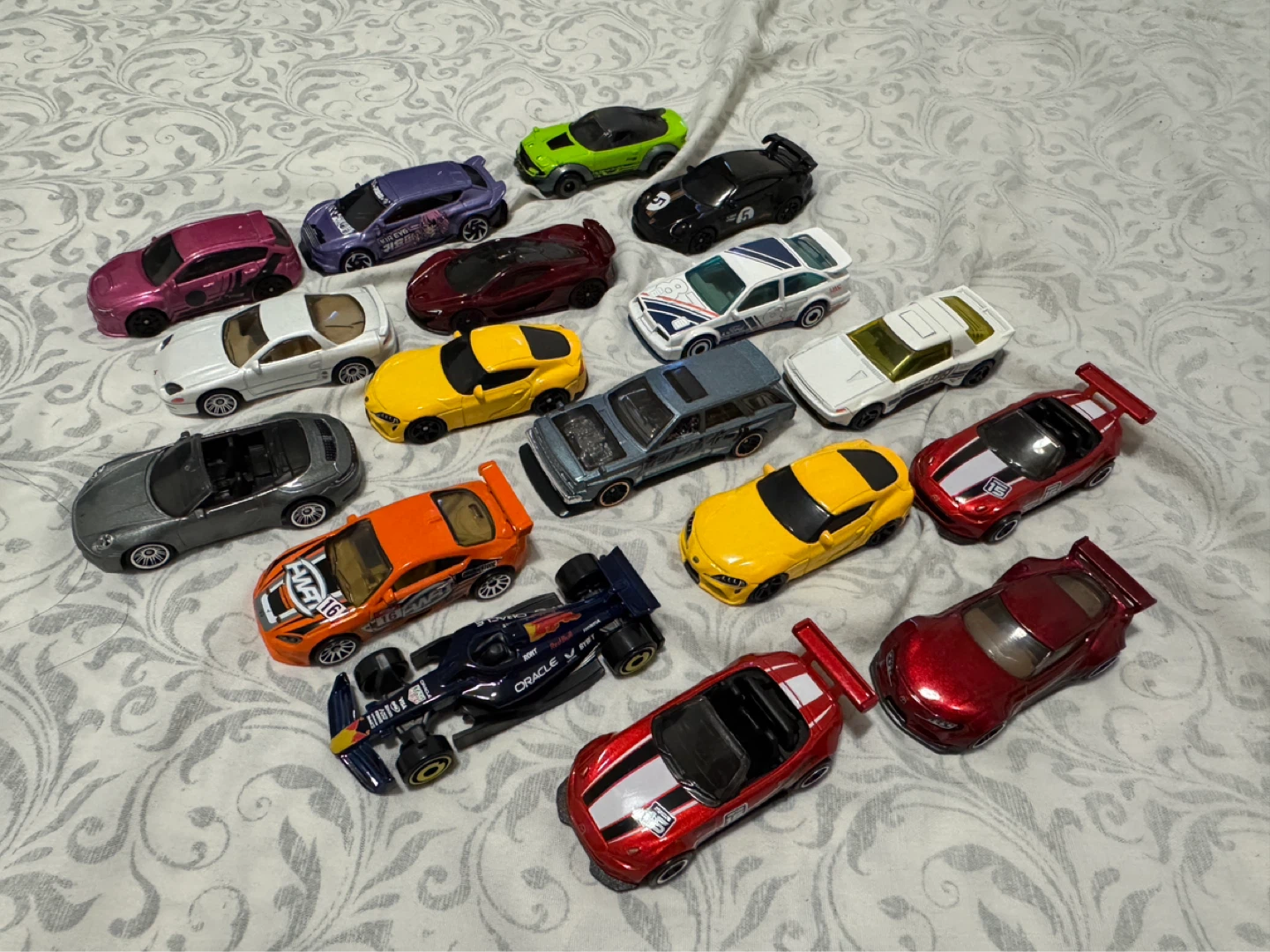 Hot Wheels & Matchbox Toy Cars