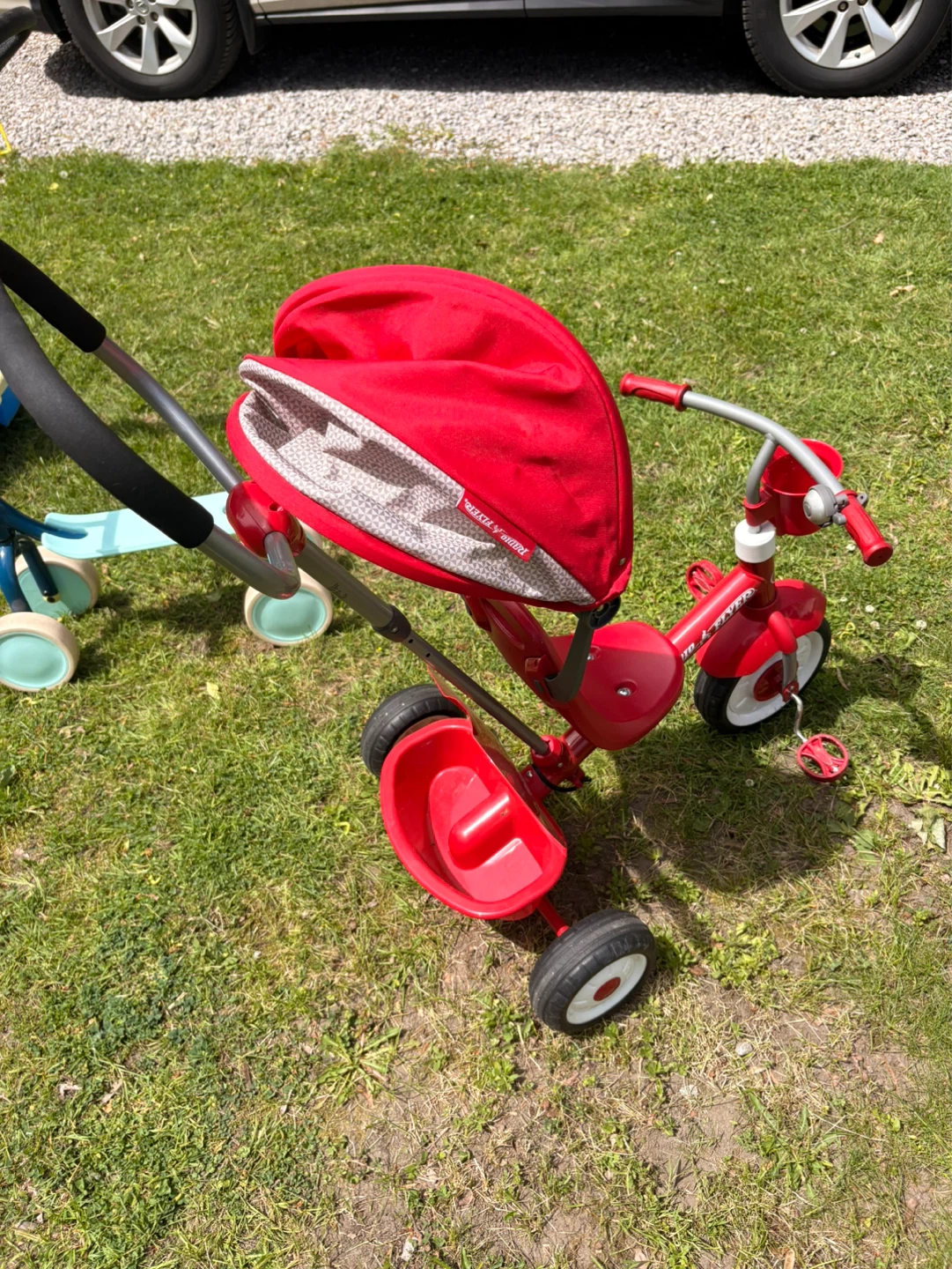 Radio Flyer Red Tricycle with Canopy - photo 2