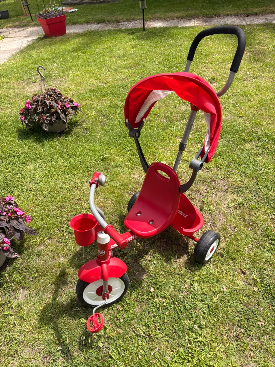 Radio Flyer Red Tricycle with Canopy